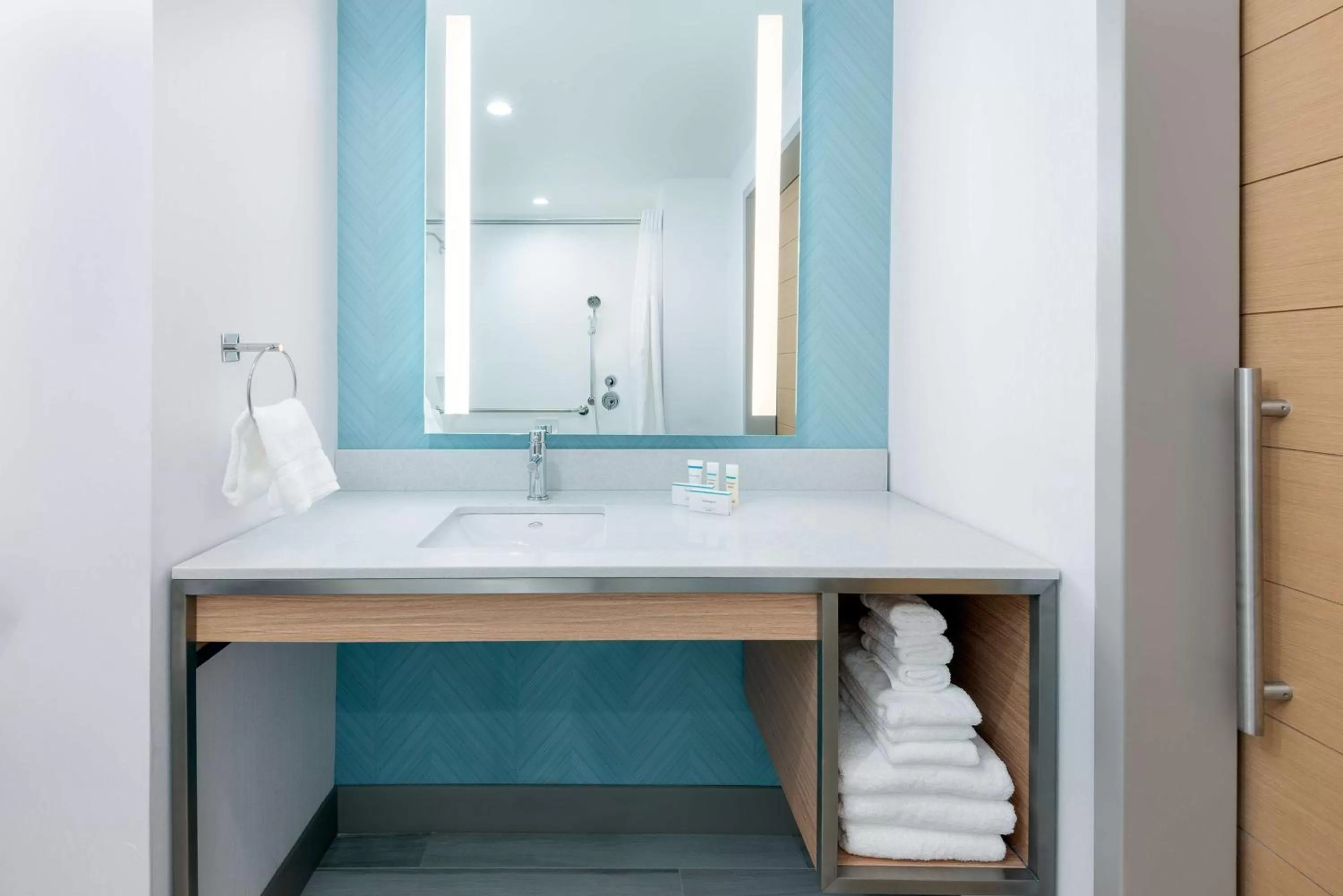 Bathroom in Hilton Garden Inn Panama City Airport, Fl