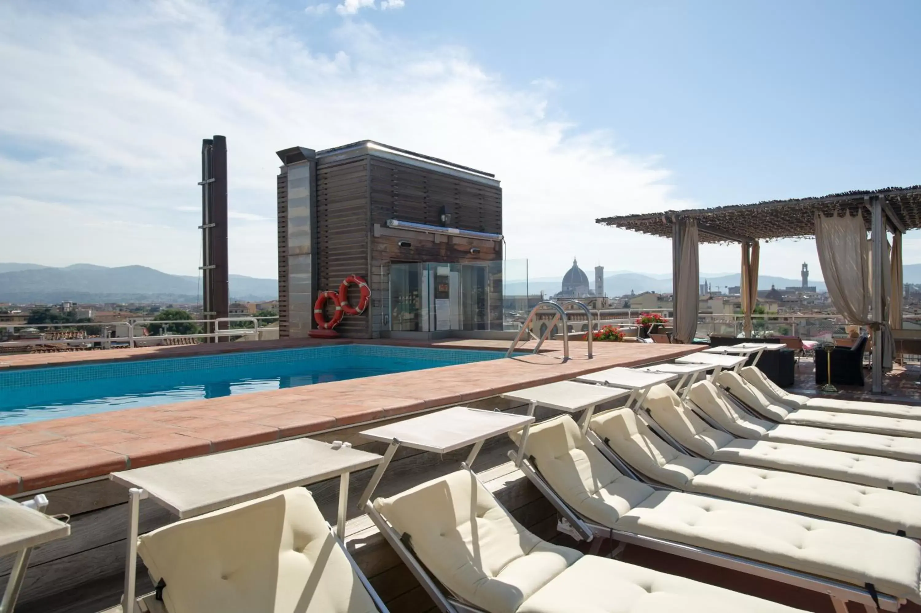 Balcony/Terrace, Swimming Pool in Hotel Kraft