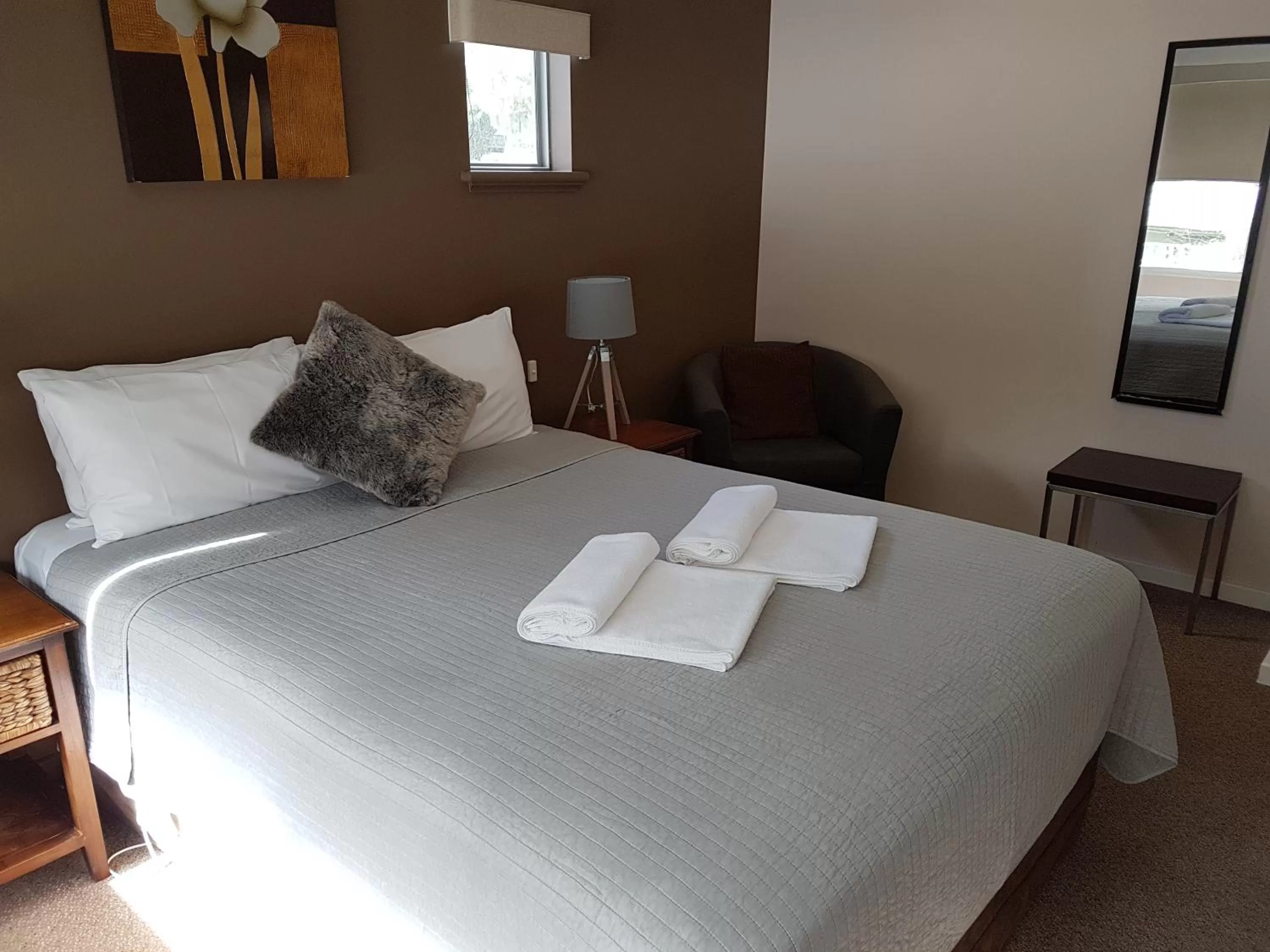 Bed in Adamsons Riverside Accommodation