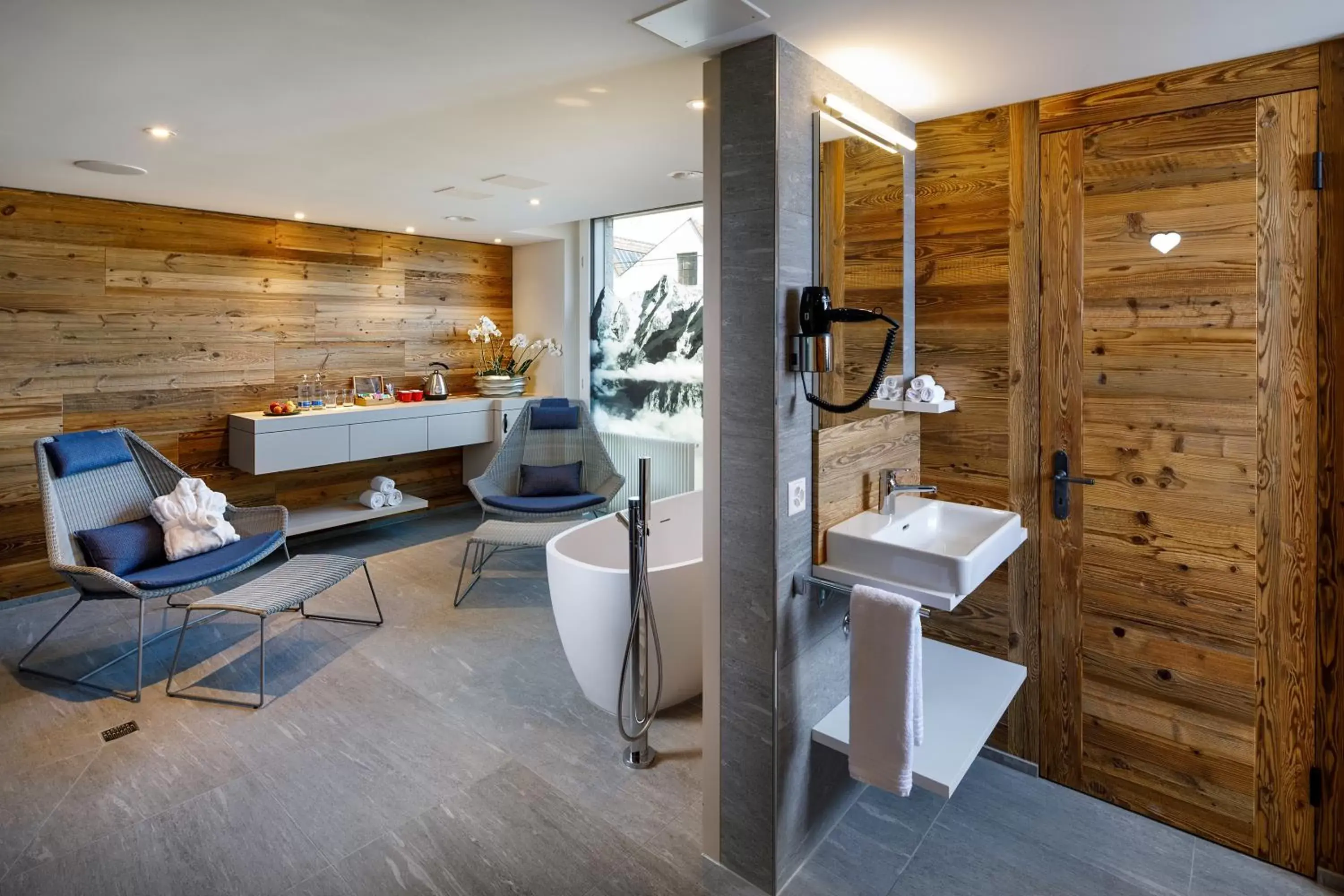 Sauna, Bathroom in Hotel Allegra Lodge