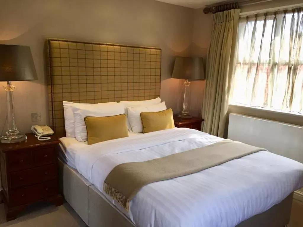 Bed in Castle Hotel & Apartments