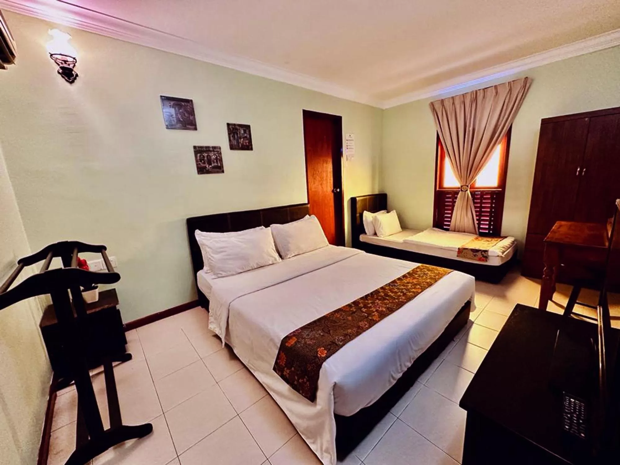 Bed in MORTEN VILLA MELAKA