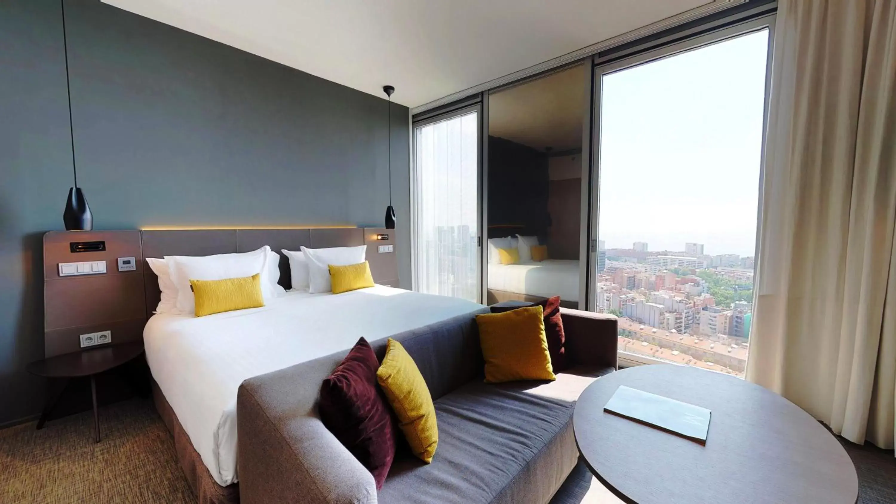 Bedroom, Bed in The Level at Melia Barcelona Sky