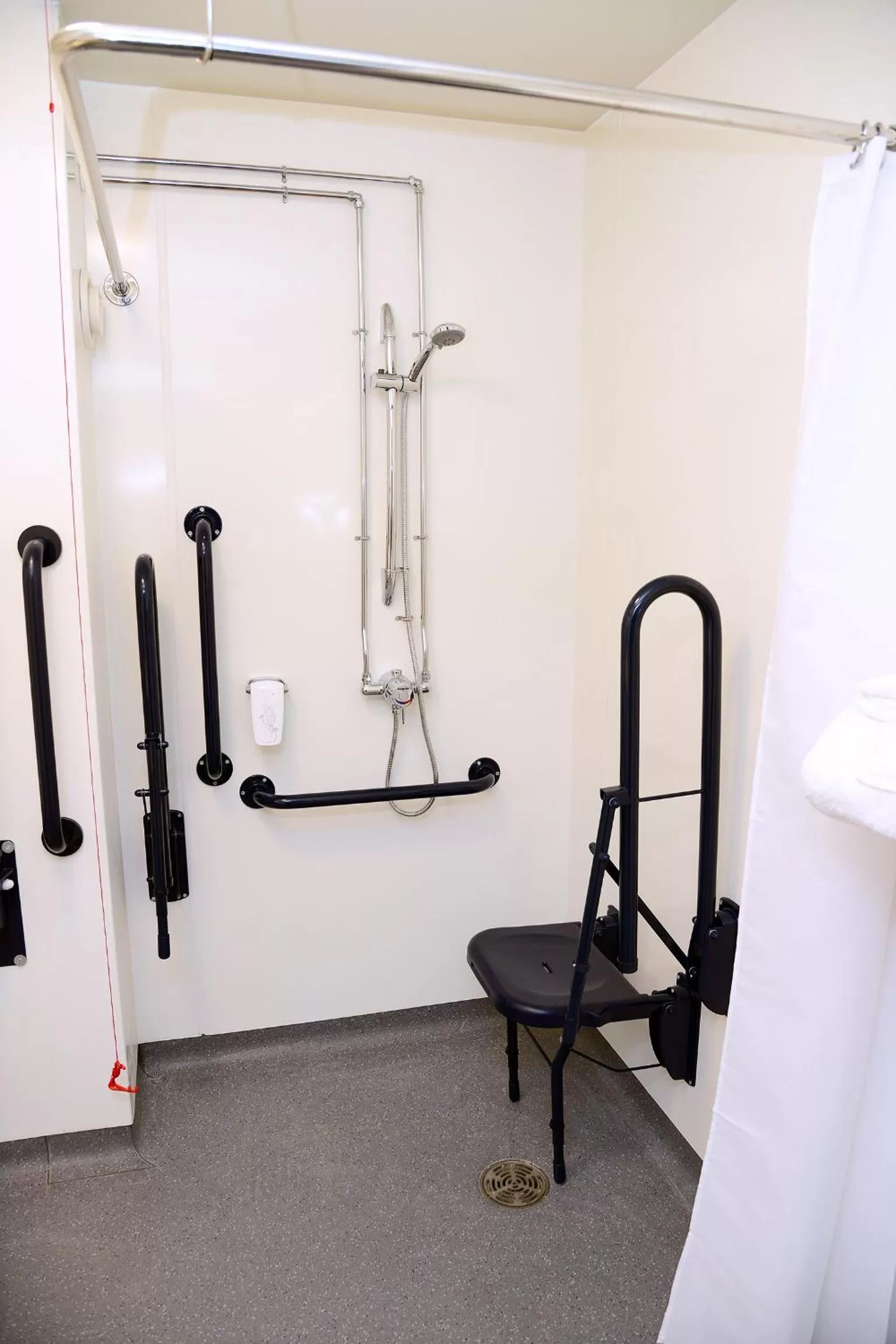 Bathroom in Woodcocks, Lincoln by Marston's Inns