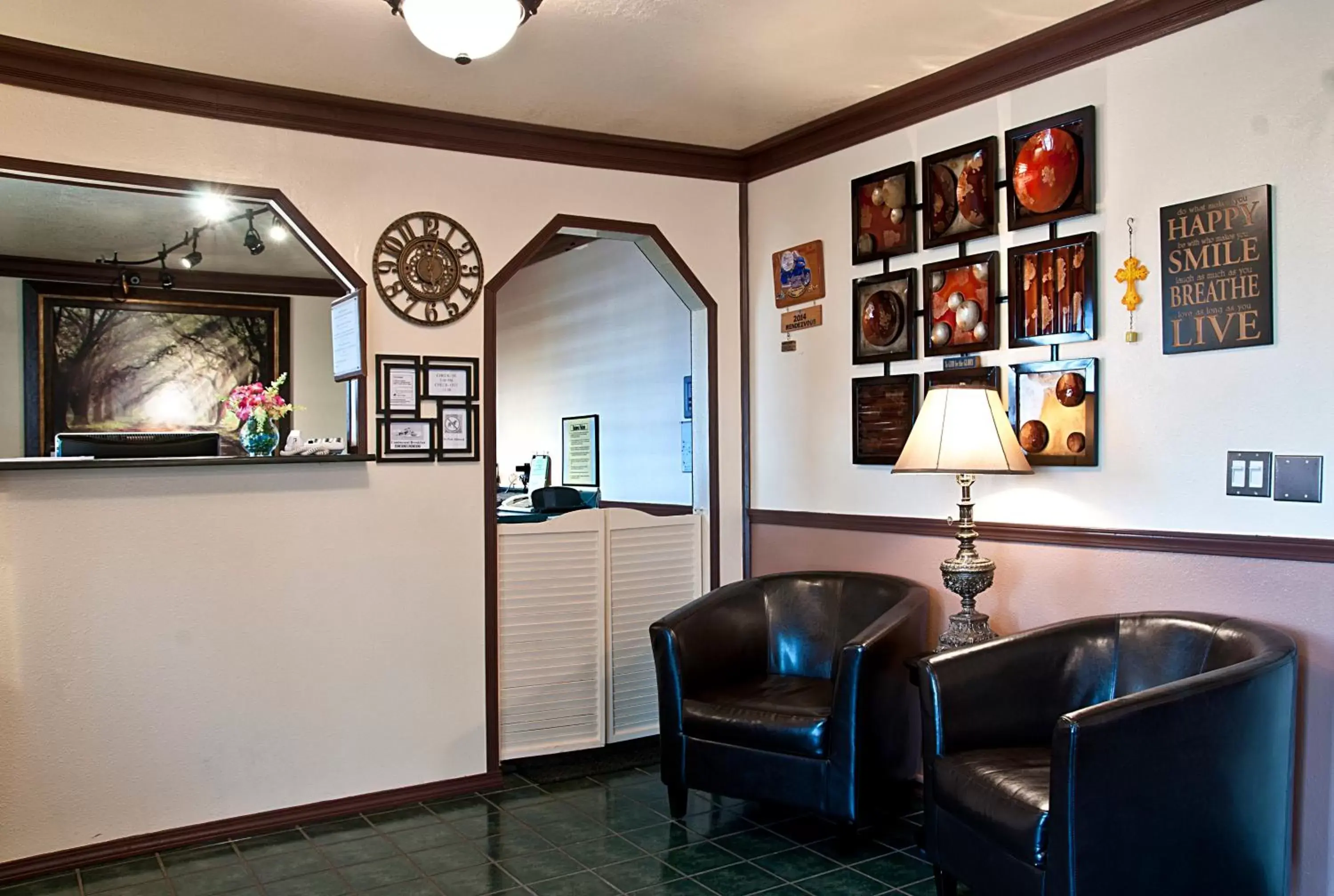 Lobby or reception, Lobby/Reception in Regency Inn Eureka Springs