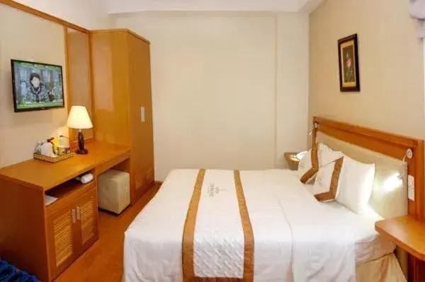 Bed in Dendro Hotel Nha Trang