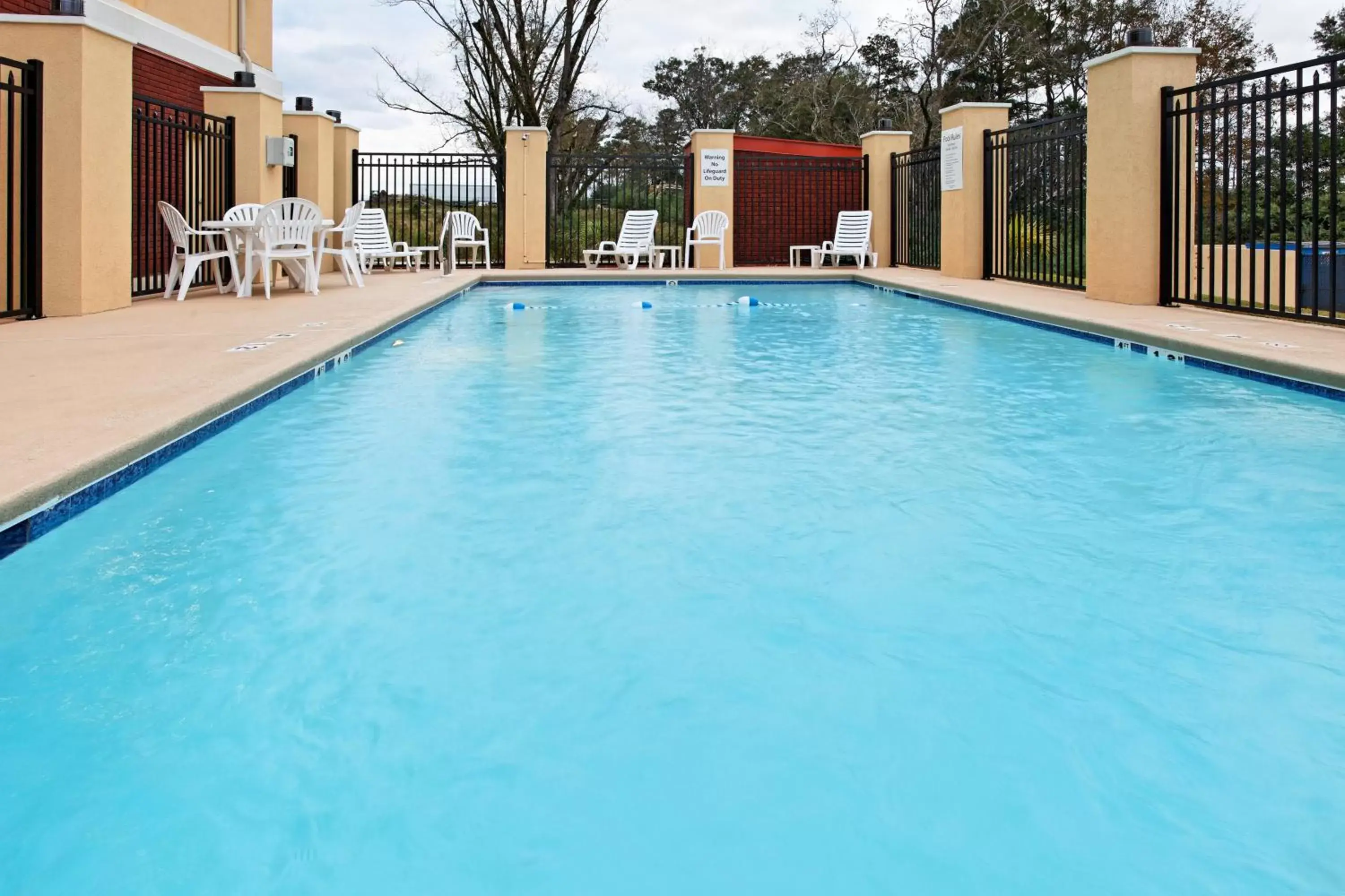 Swimming pool in Holiday Inn Express - Andalusia by IHG Swimming pool in Holiday Inn Express - Andalusia by IHG