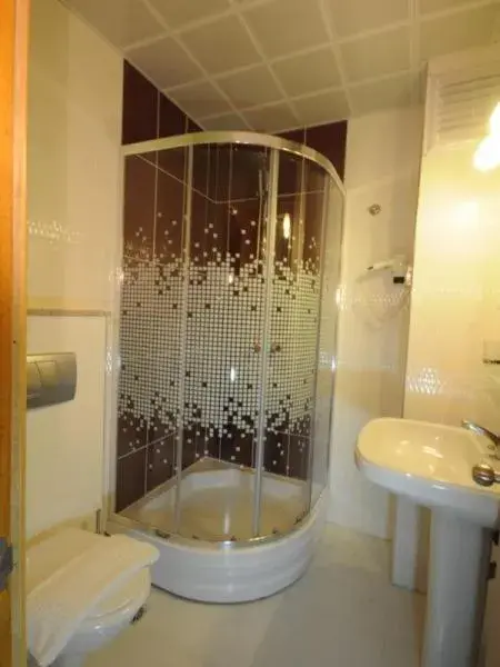 Bathroom in Rosy Hotel Marmaris