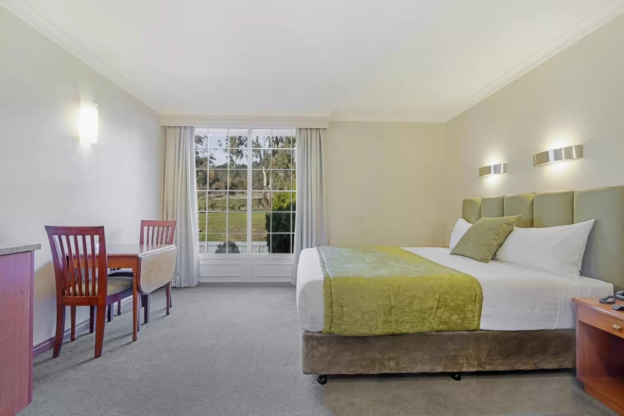 Bedroom, Bed in Country Club Tasmania