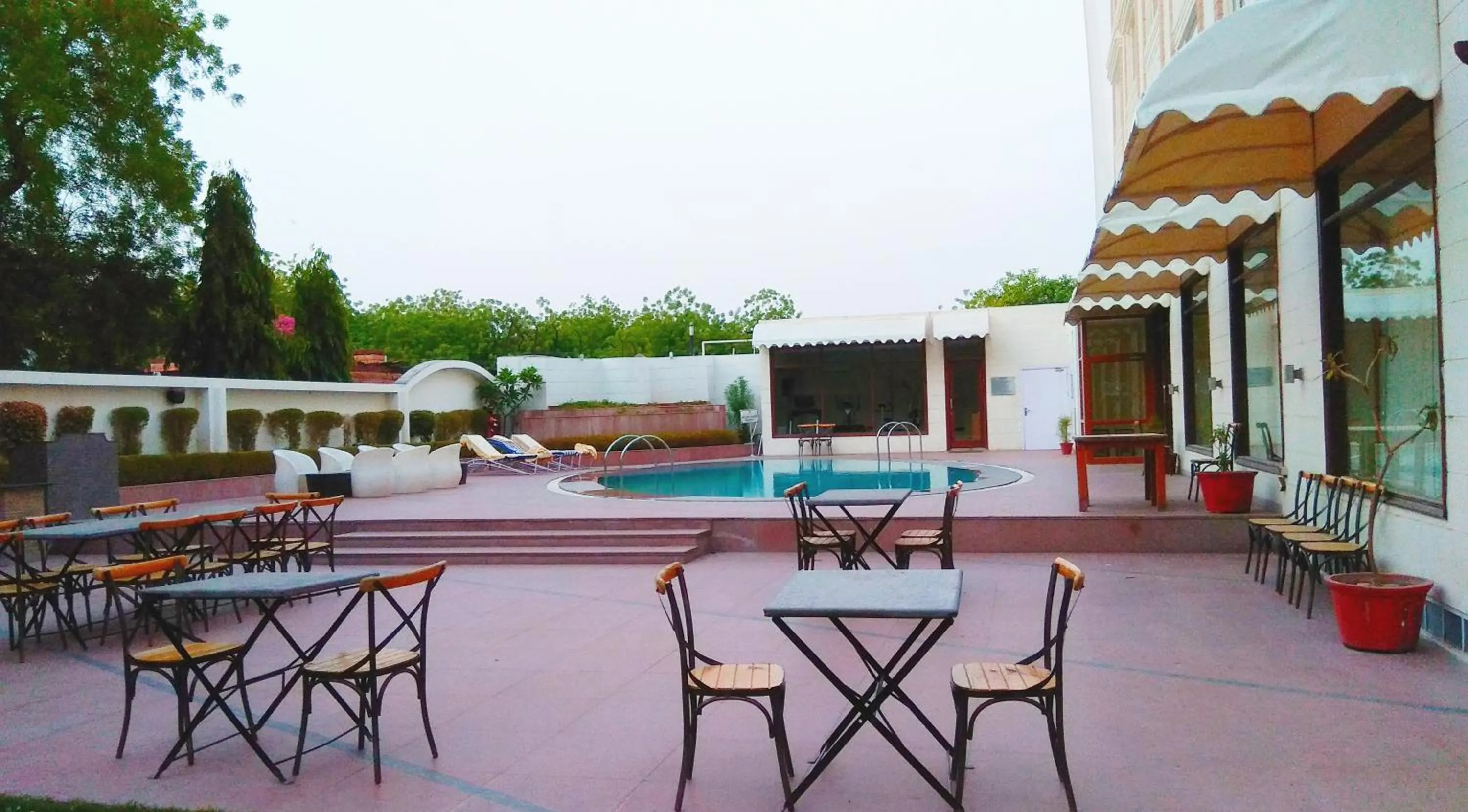 Swimming pool in Park Plaza Jodhpur