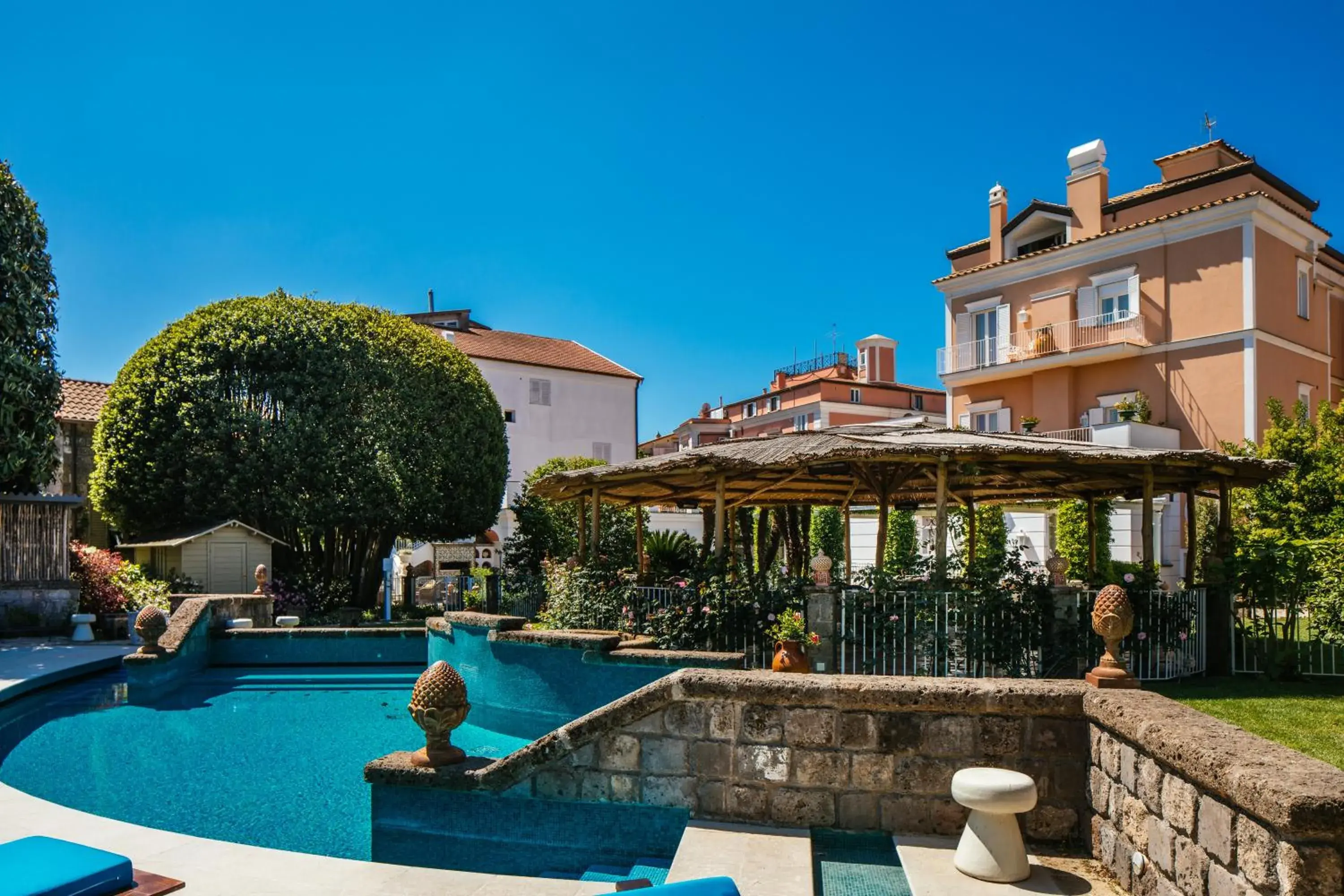 Swimming Pool in Boutique Hotel Don Alfonso 1890