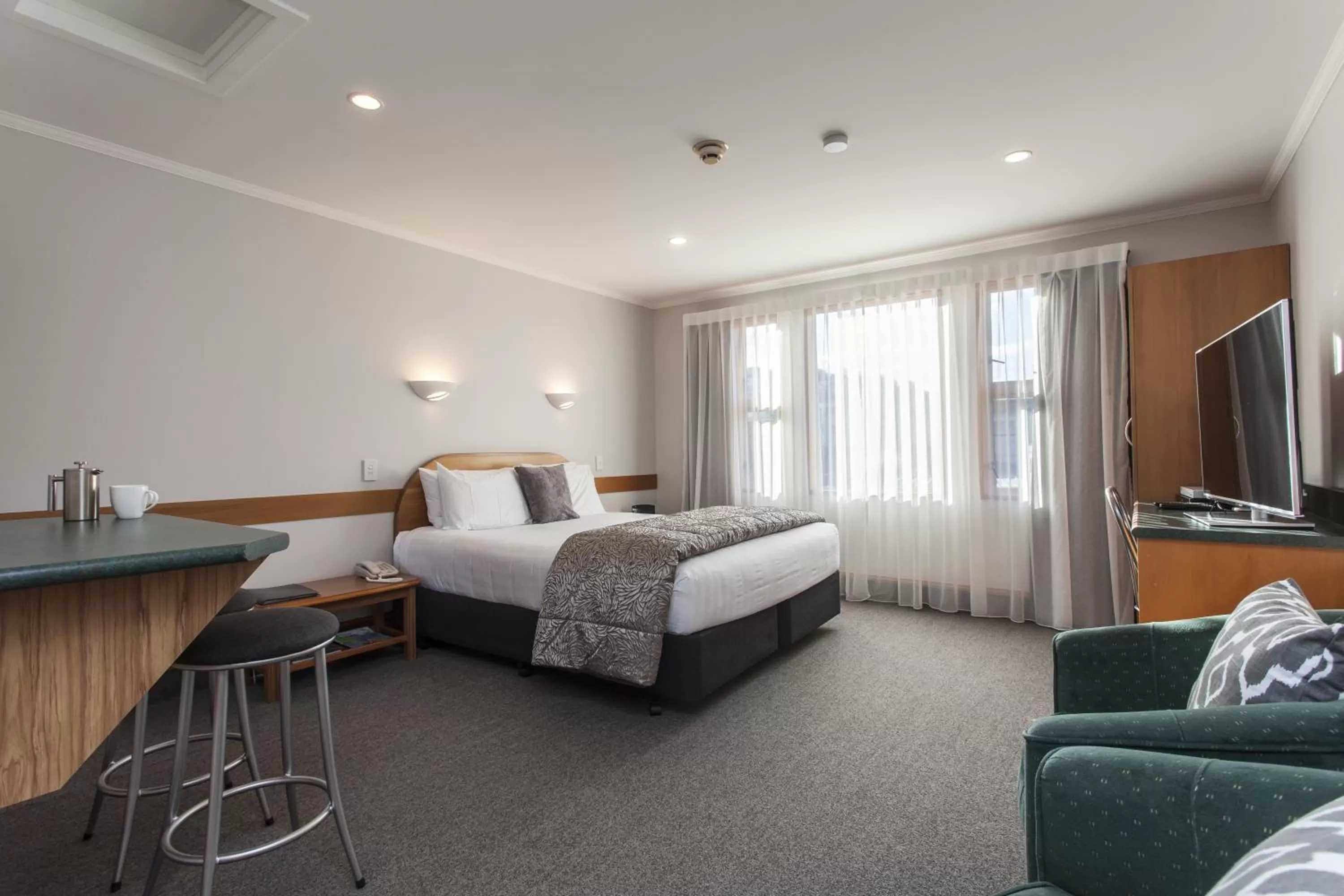 Bedroom, Bed in Amross Motel