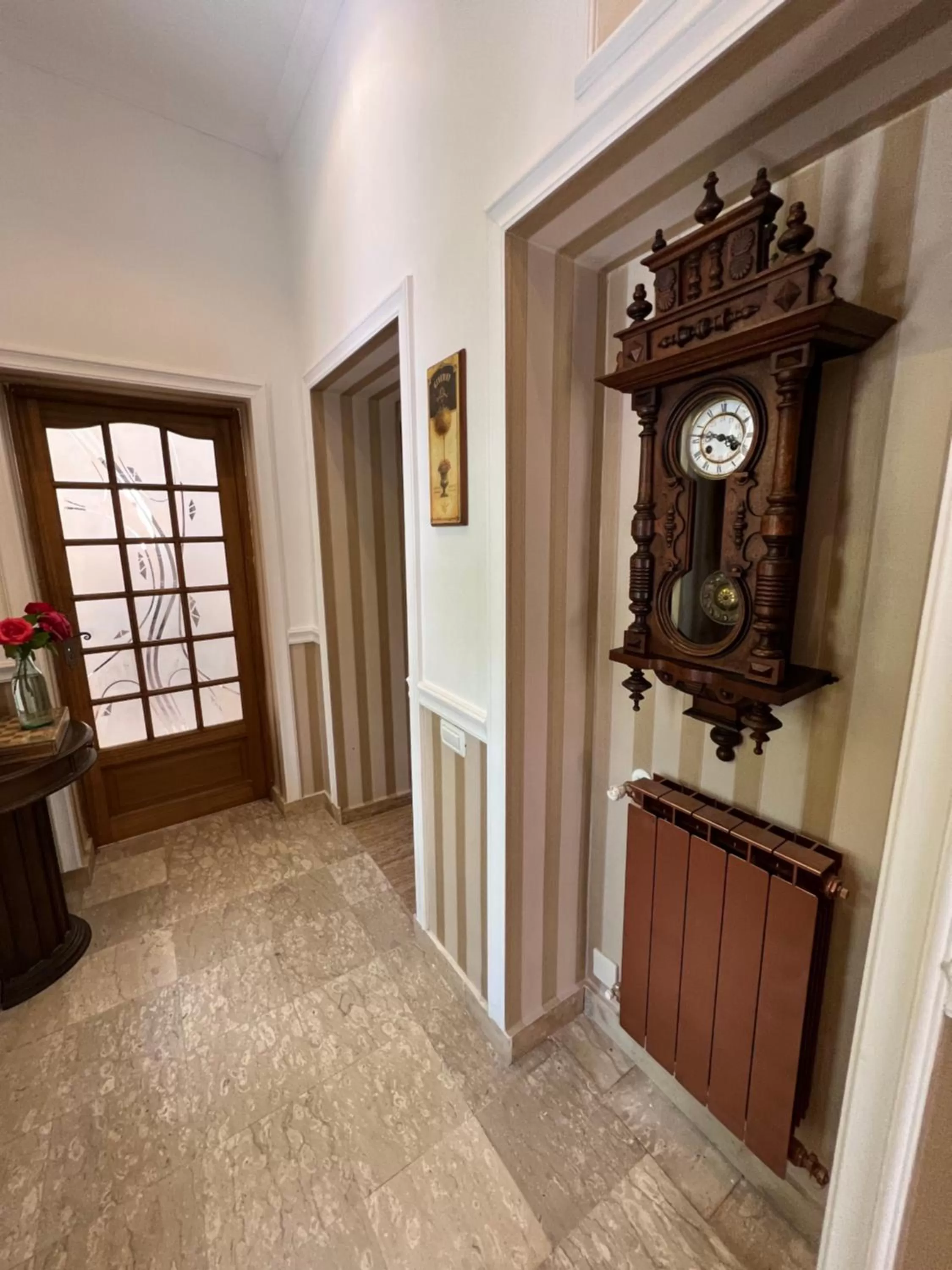 Property building in Hotel Boutique Cathedral Plaza Residences room for rent downtown