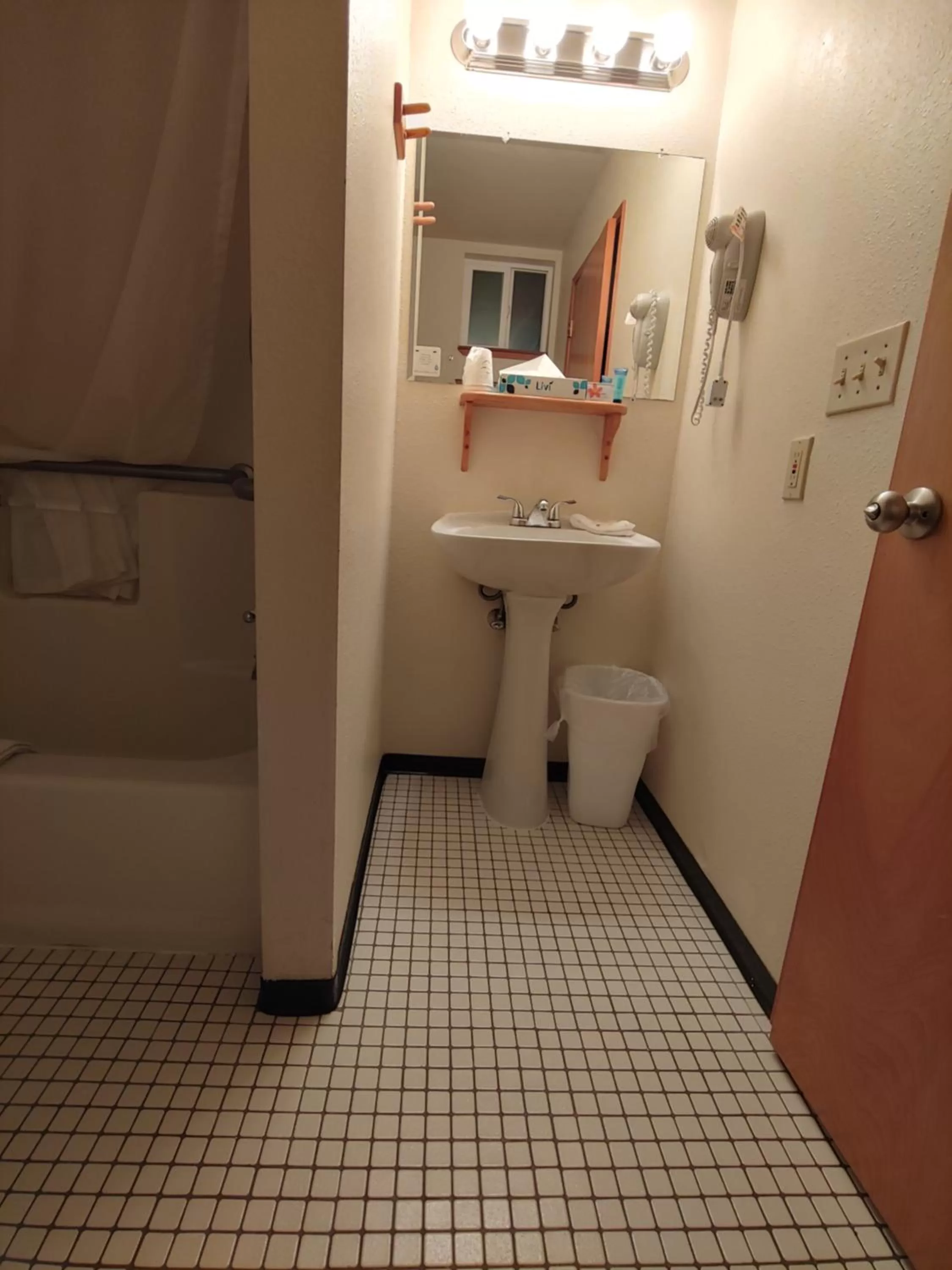 The Dublin House Motel