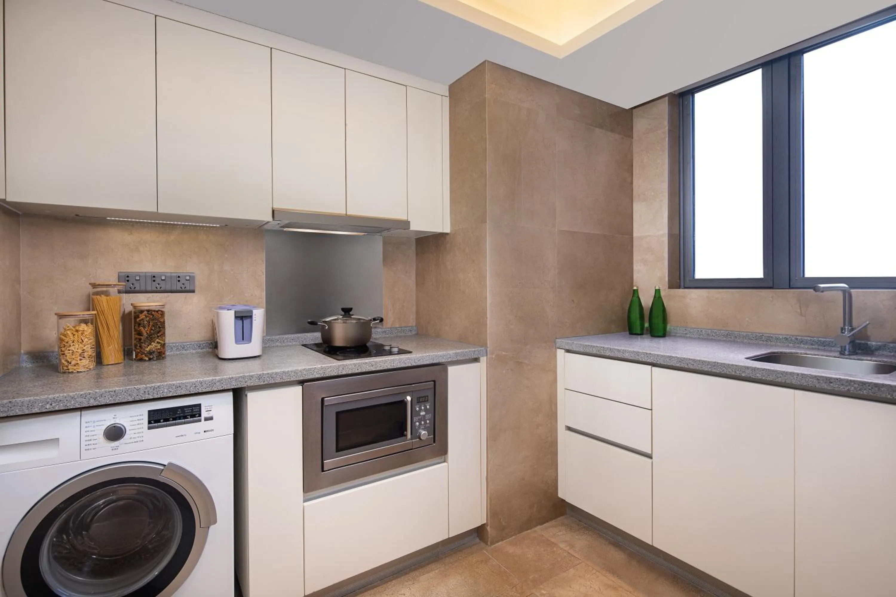 Kitchen or kitchenette in Somerset Grandview Shenzhen