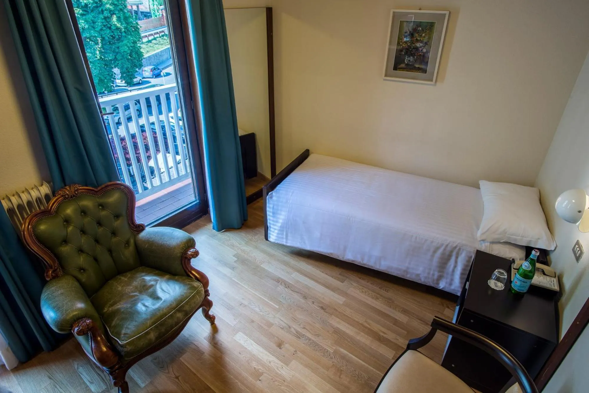 Bed in Hotel Mirella