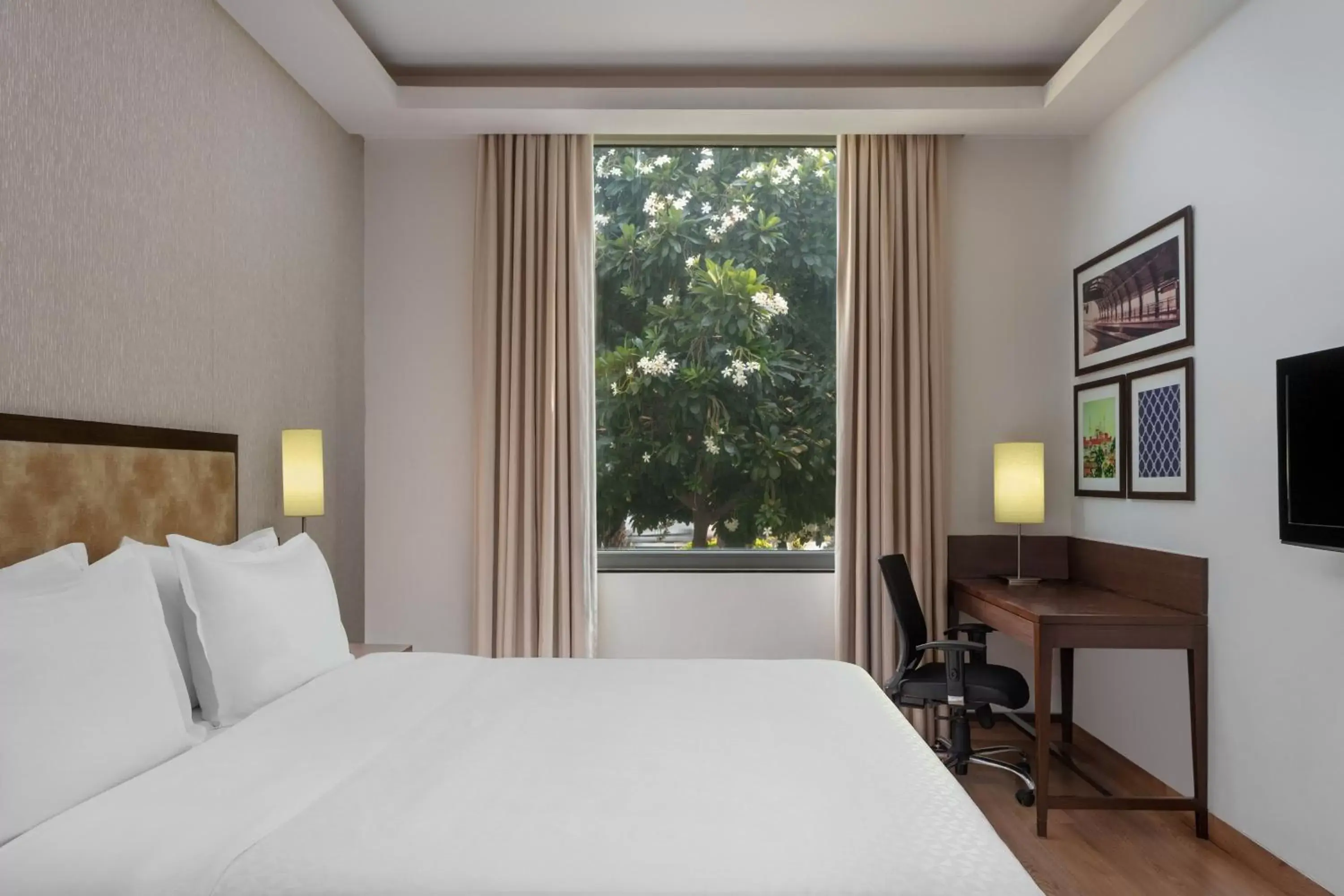 Photo of the whole room, Bed in Four Points by Sheraton New Delhi, Airport Highway