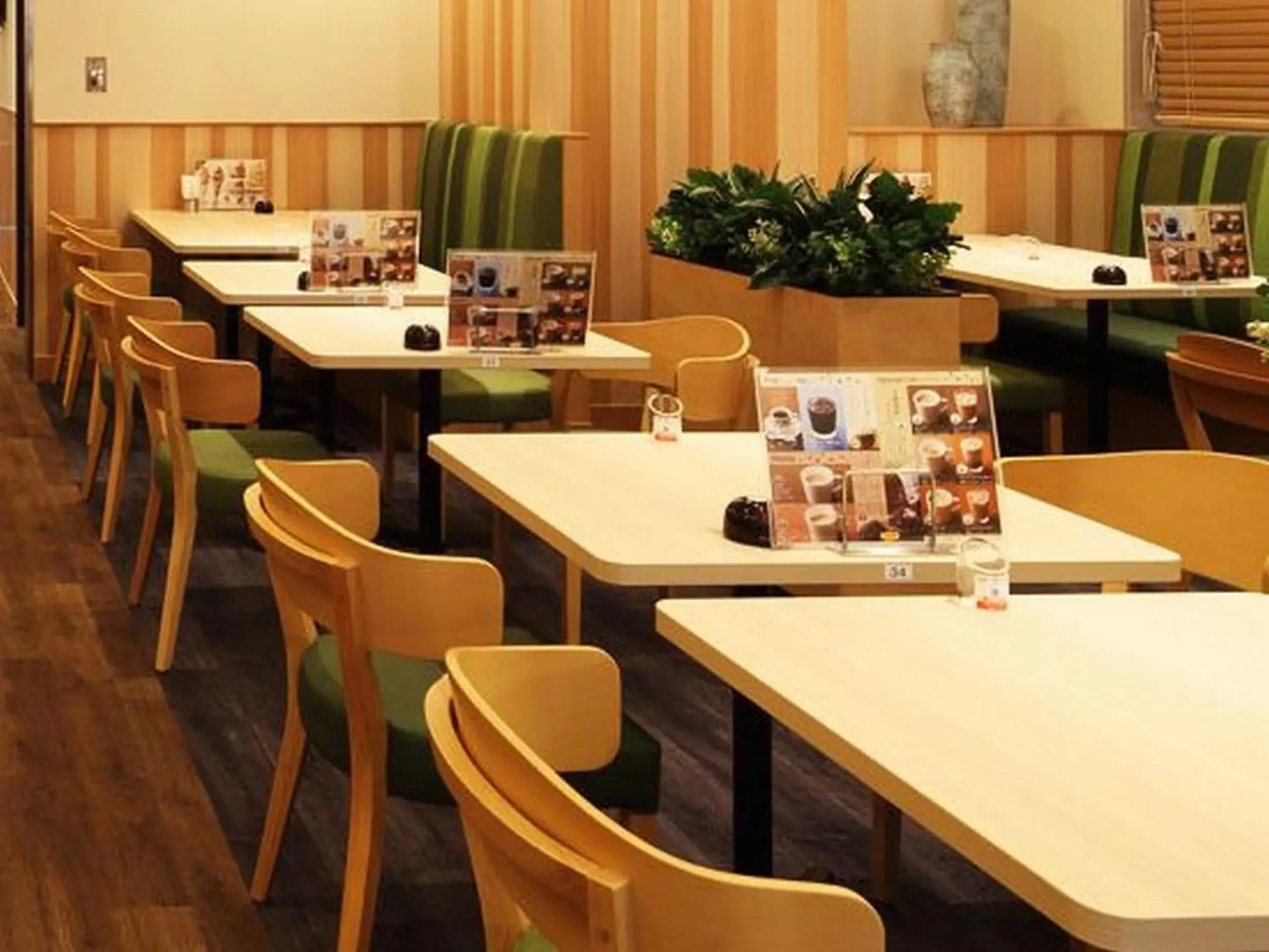 Restaurant/Places to Eat in Centurion Hotel Ikebukuro Station