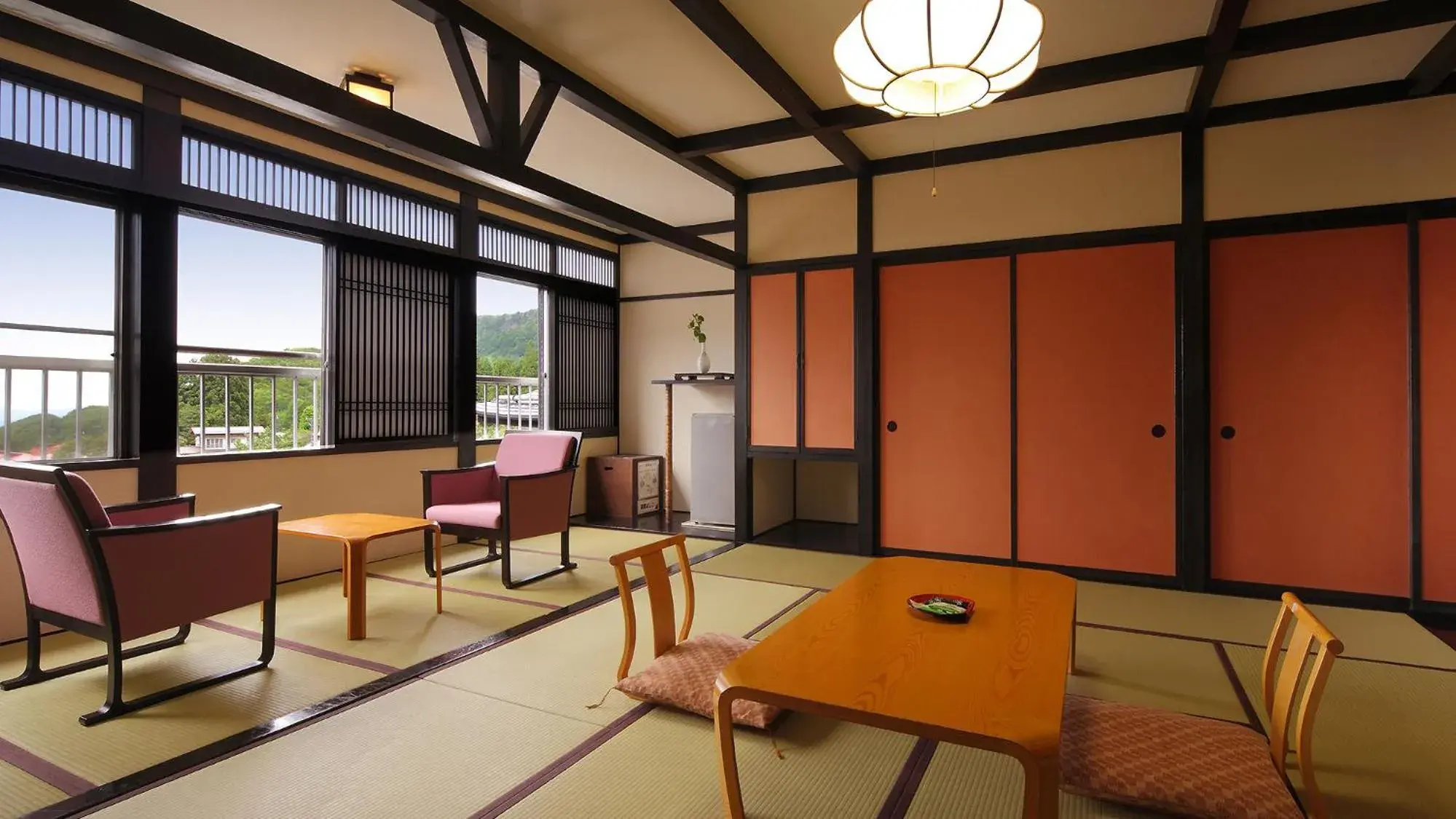 Photo of the whole room in Oomiya Ryokan