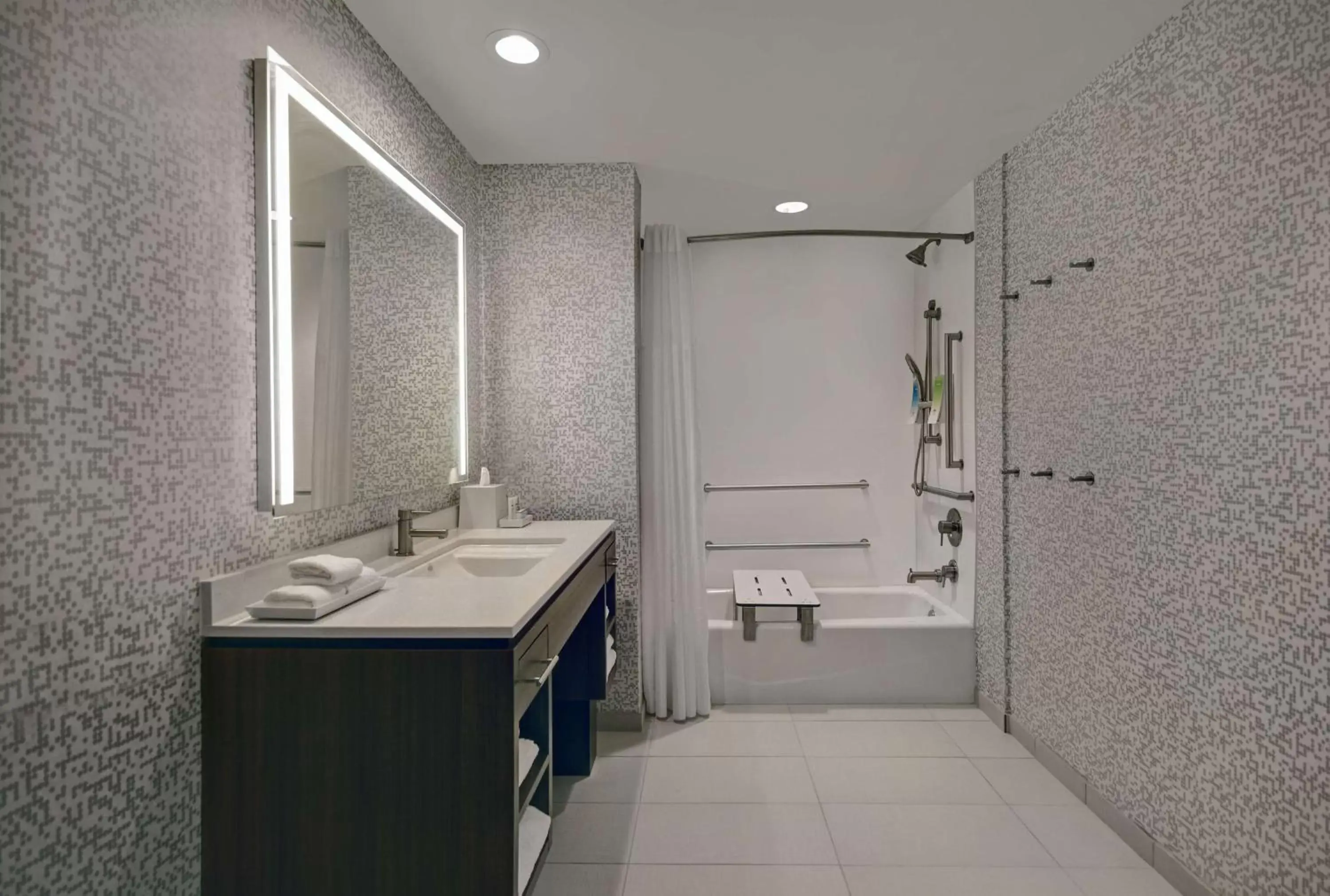 Bathroom in Home2 Suites by Hilton Atlanta Airport North