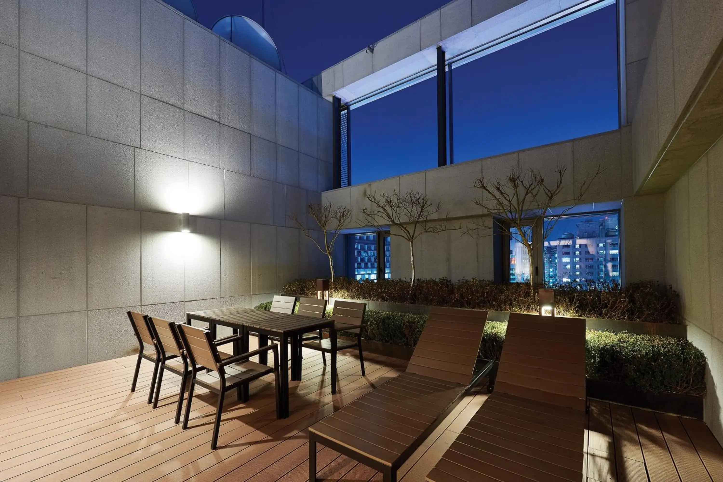 Balcony/Terrace in Hotel Peyto Samseong