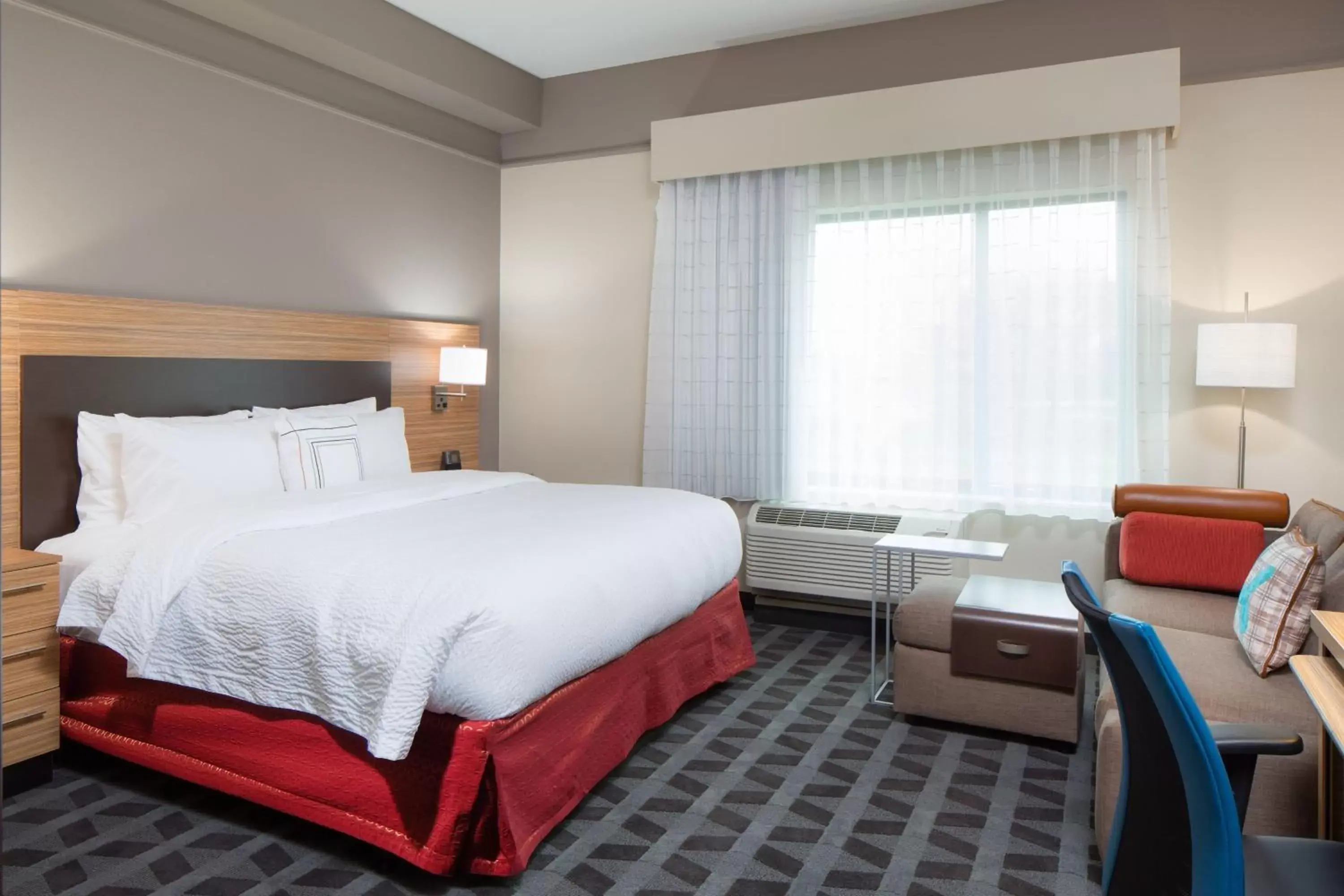 Photo of the whole room, Bed in TownePlace Suites by Marriott Swedesboro Logan Township