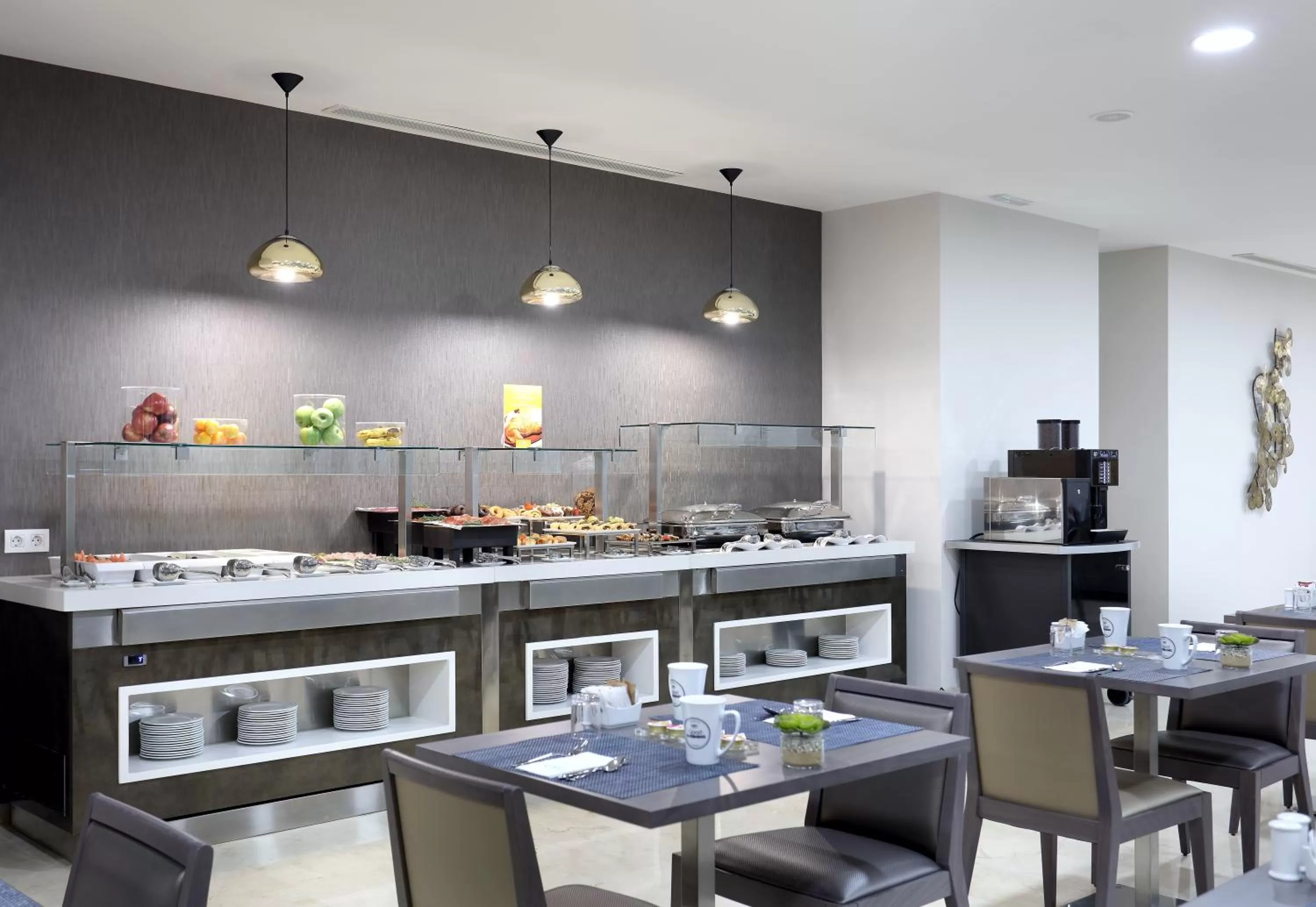 Lounge or bar in Exe Zaragoza WTC