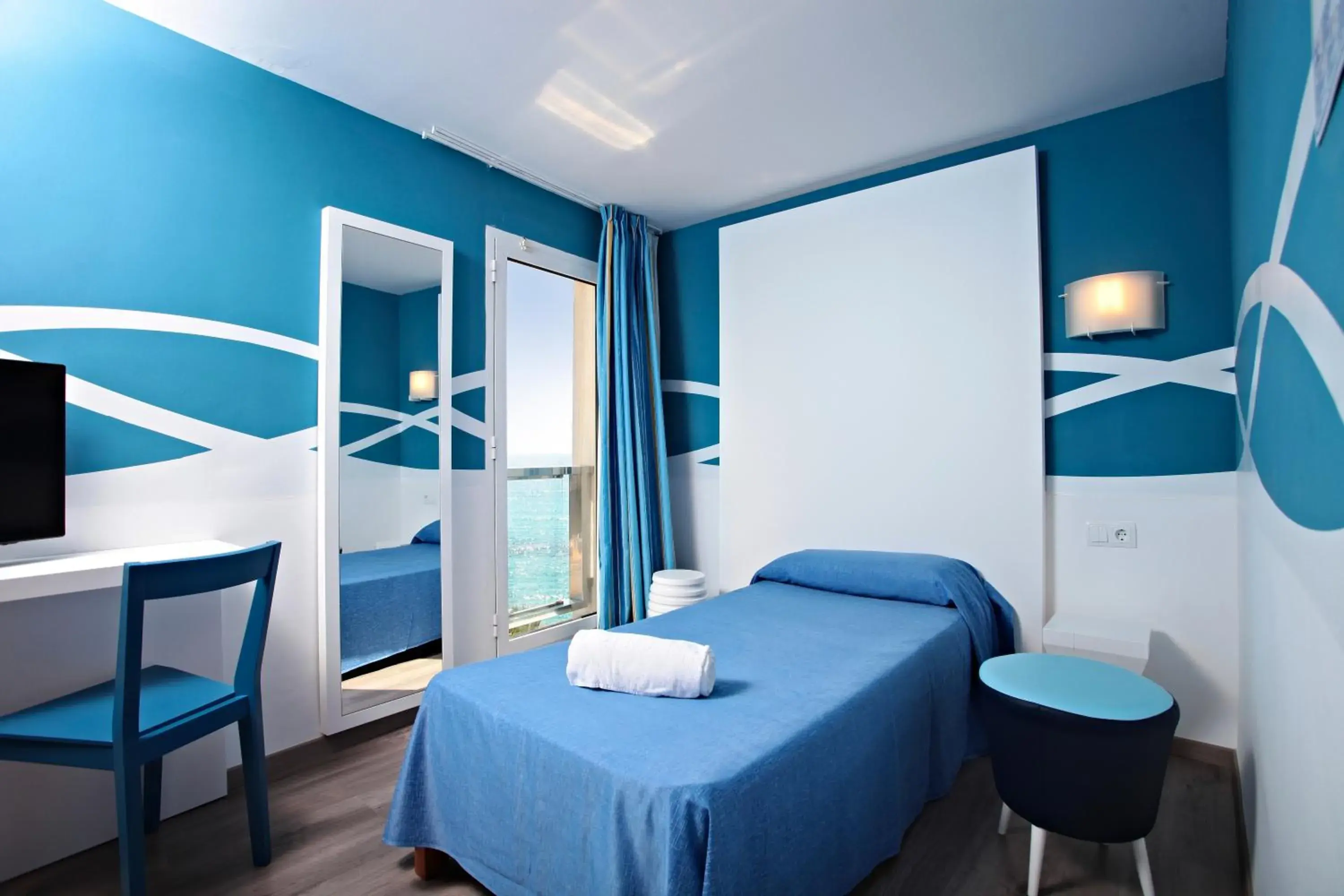 Photo of the whole room, Bed in Hotel Clumba Photo of the whole room, Bed in Hotel Clumba