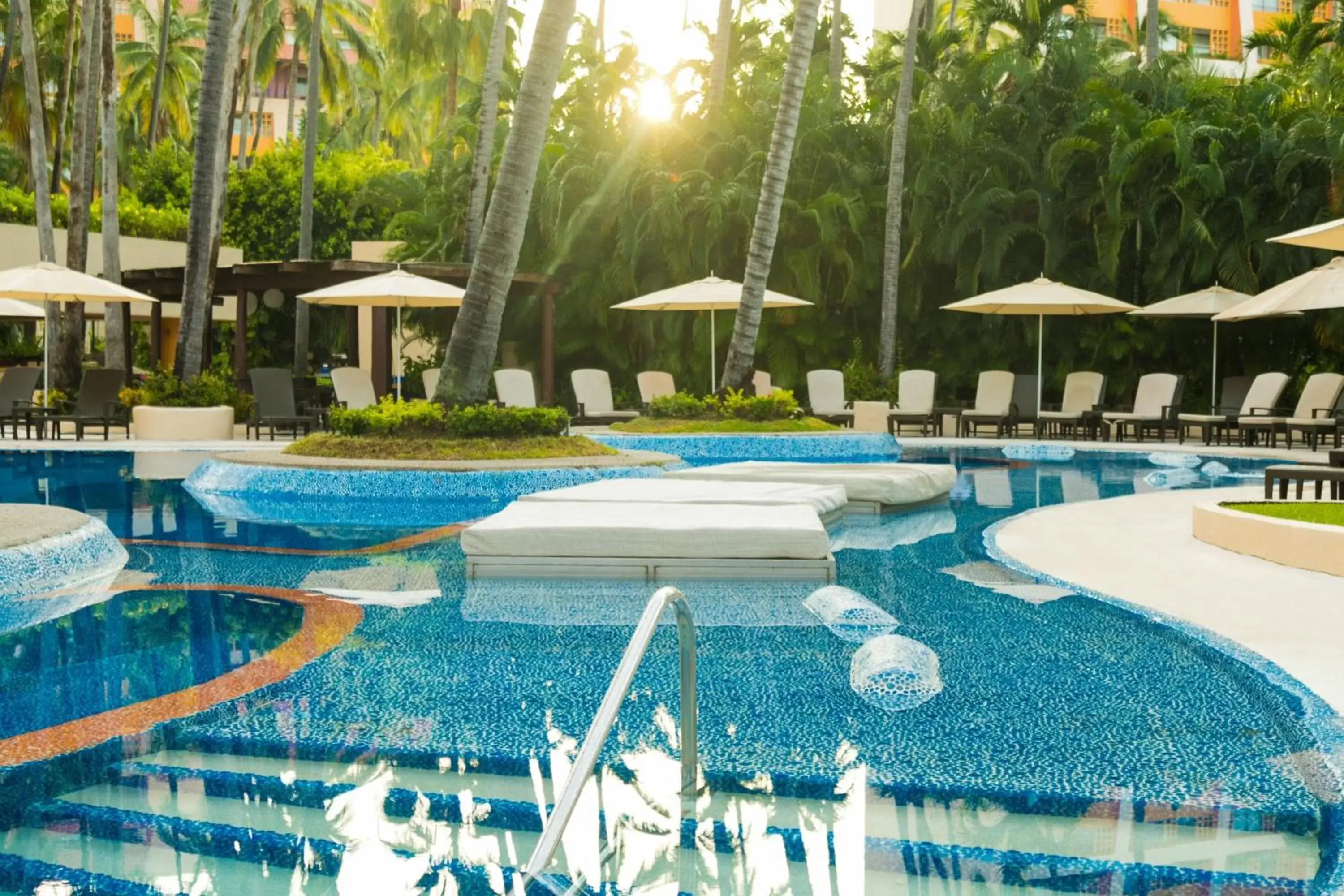 Fitness centre/facilities, Swimming Pool in The Westin Resort & Spa, Puerto Vallarta