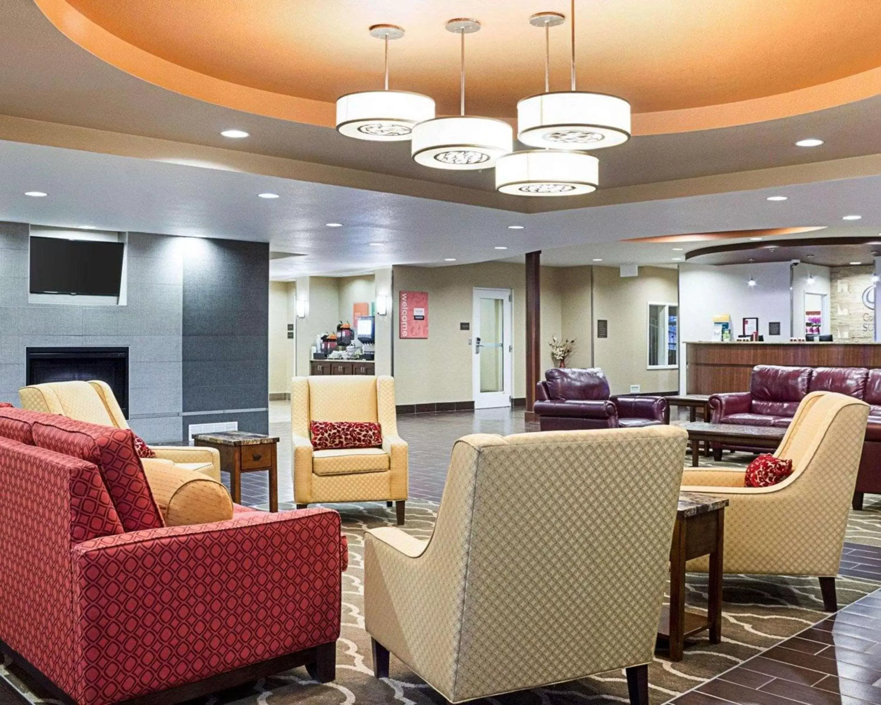 Lobby or reception in Comfort Suites Minot
