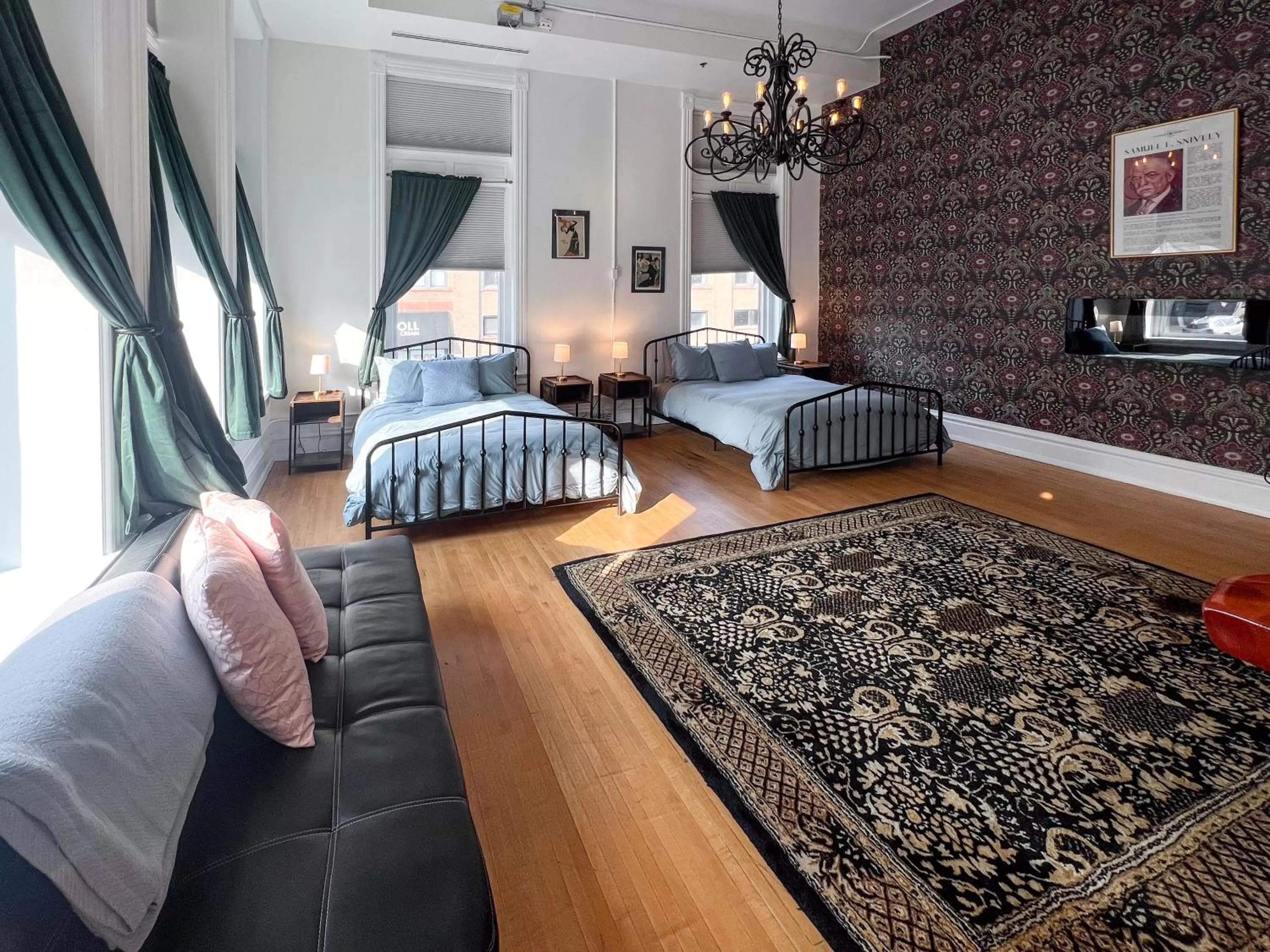 Bed in The Oliver Inn