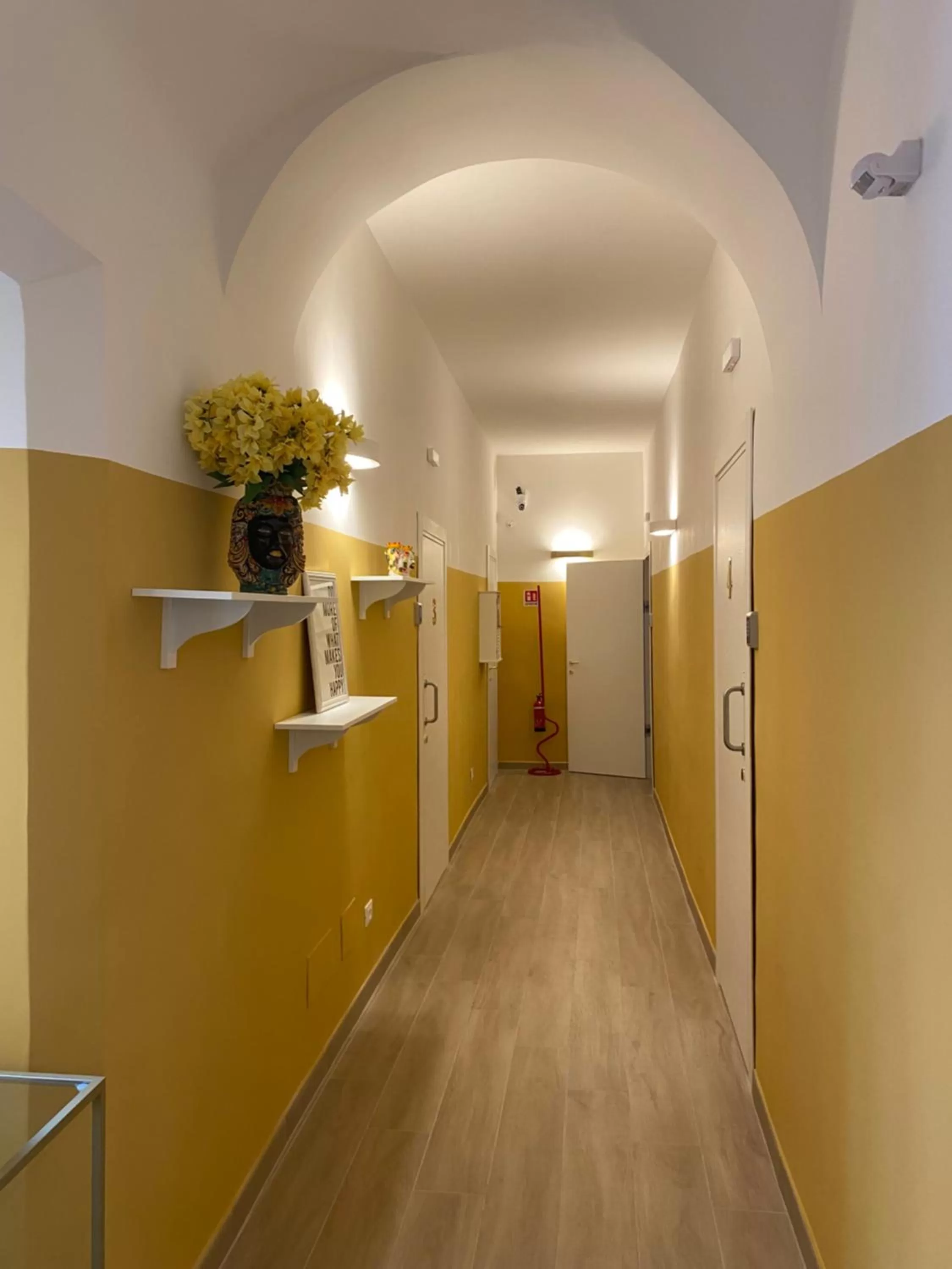 Patio in Relais Roma Vaticano - METRO station Ottaviano