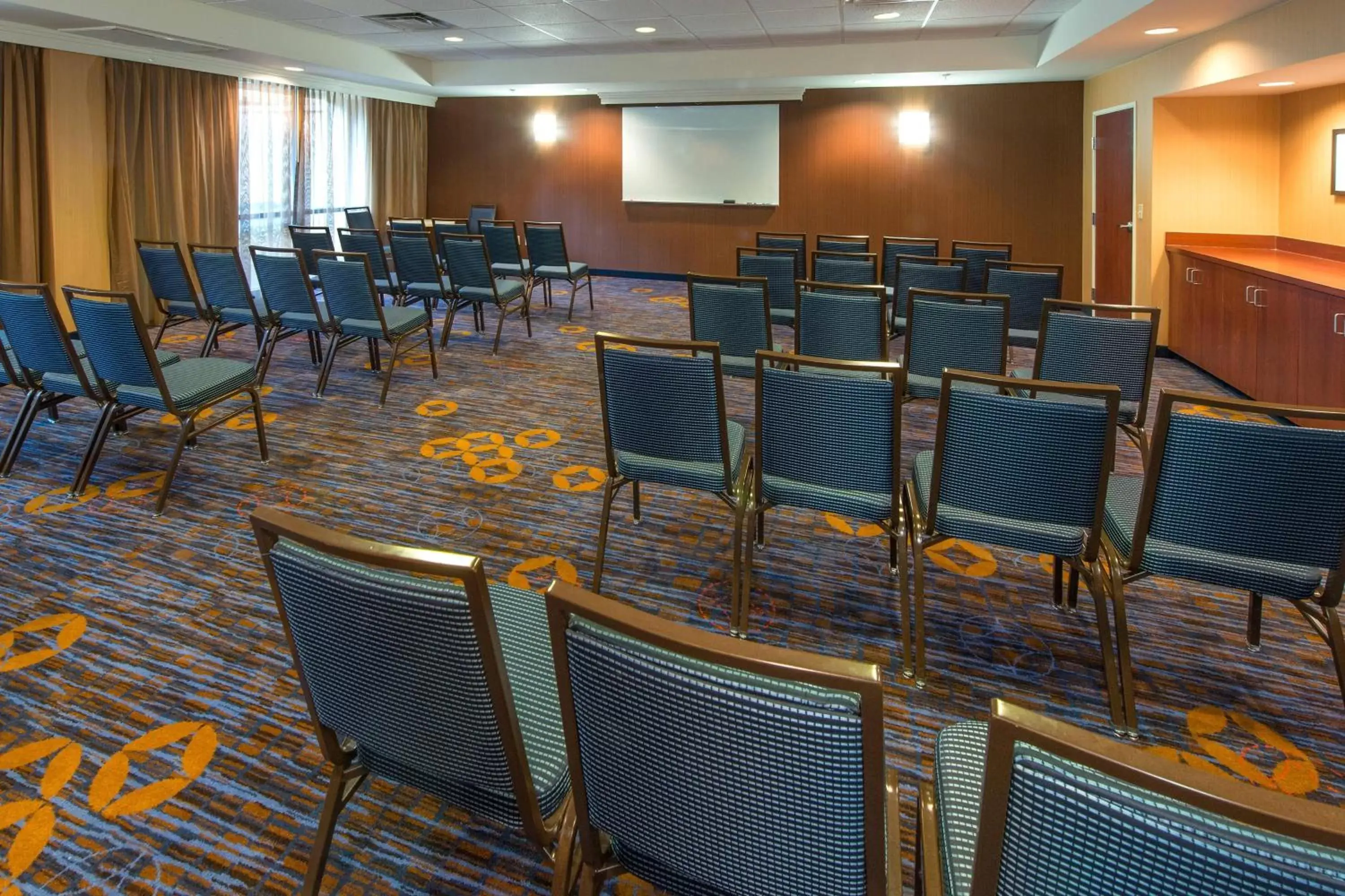 Meeting/conference room in Courtyard by Marriott Albany