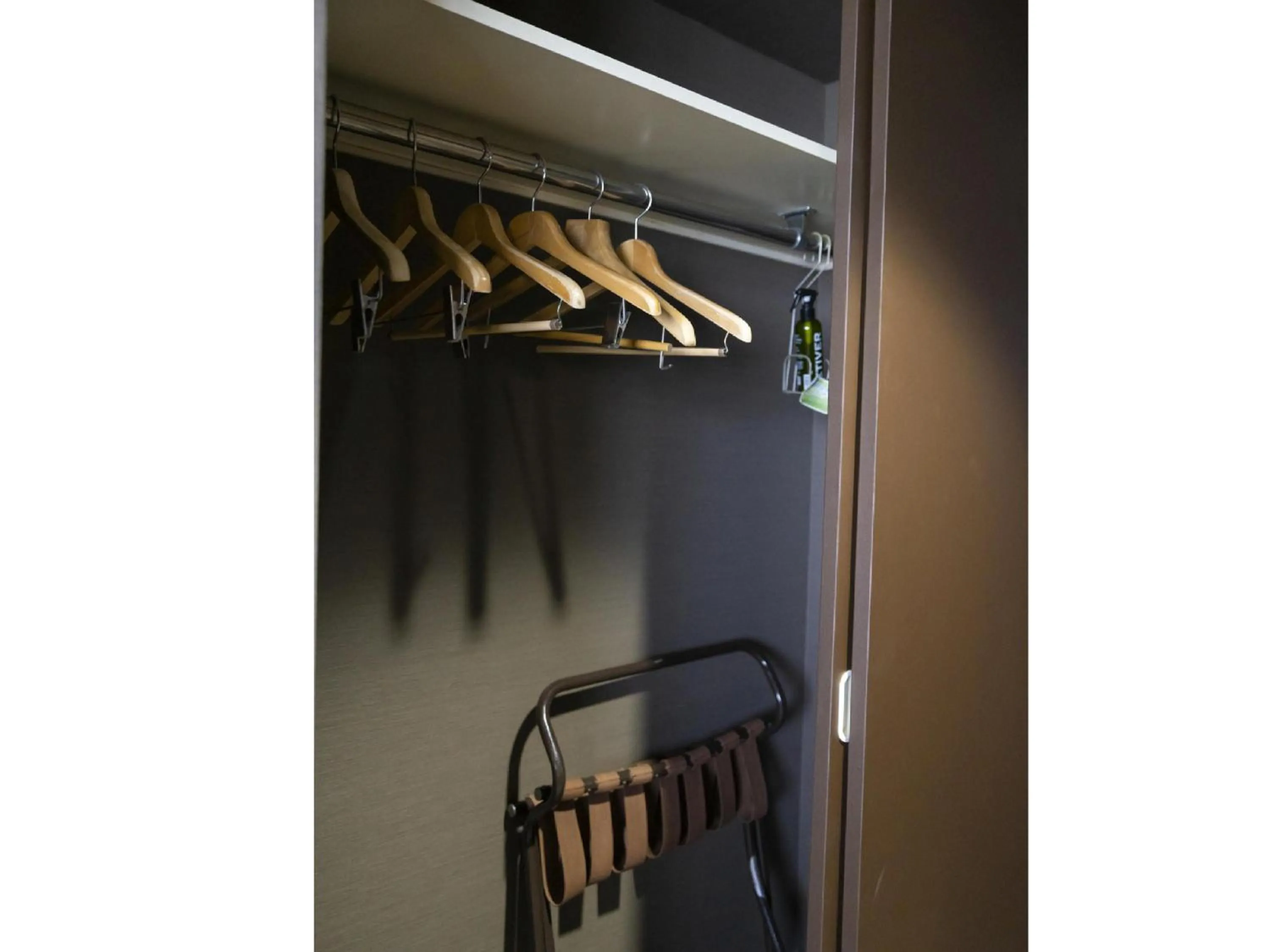 Photo of the whole room in Ariston Hotel Kobe