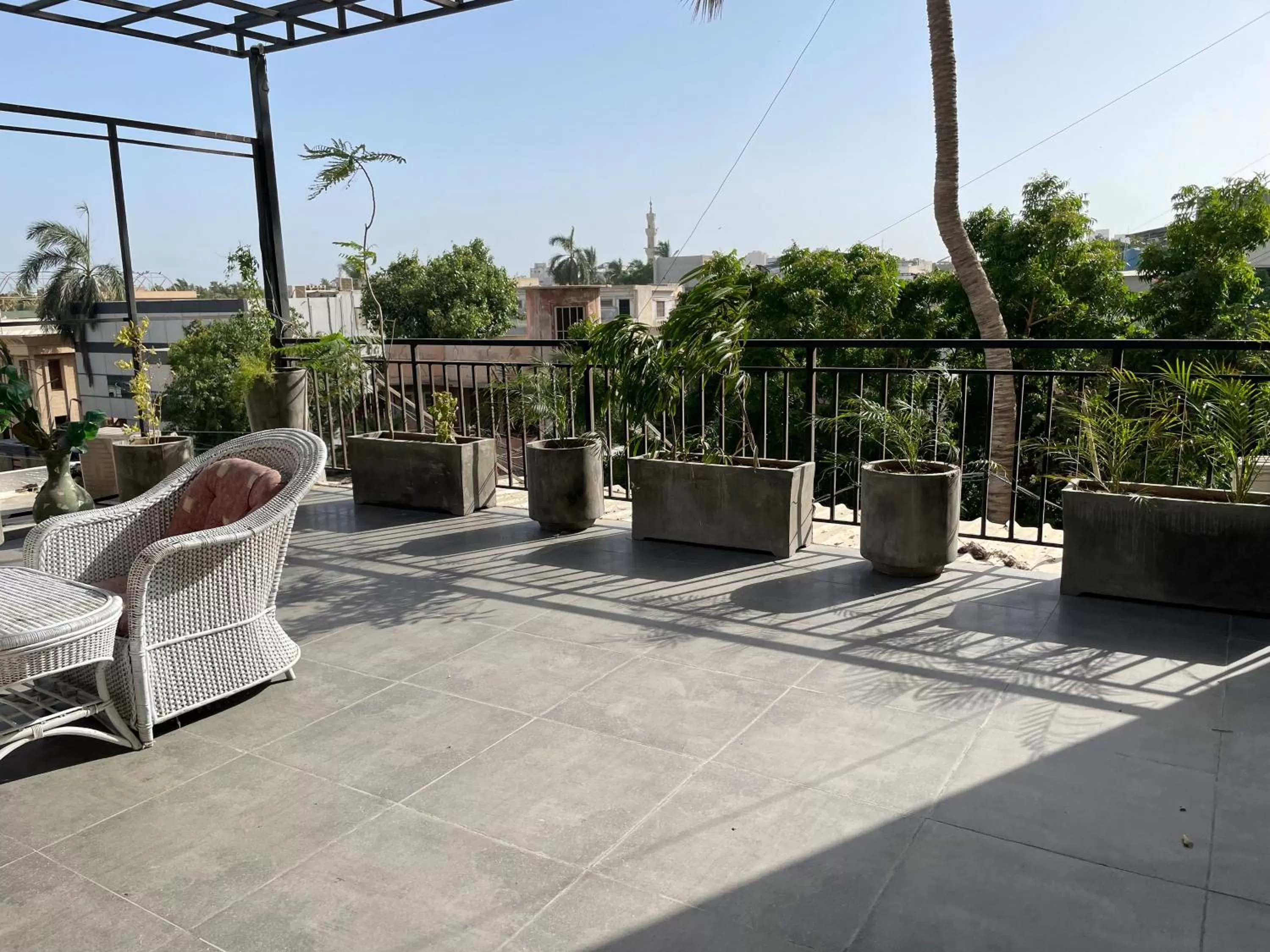 Patio in Hamsun Shahrah-e-Faisal