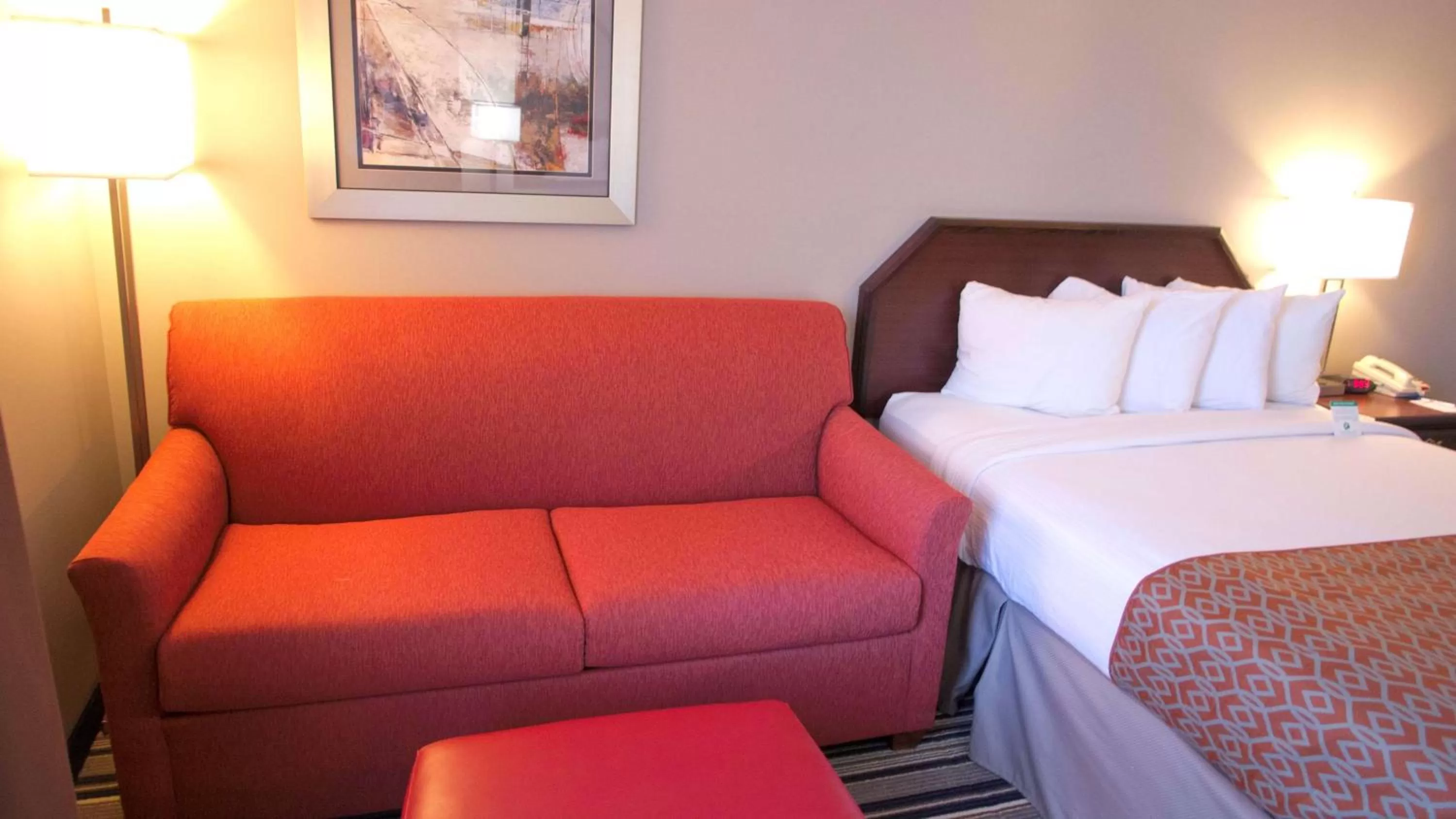 Photo of the whole room in Best Western Harrisburg Hershey