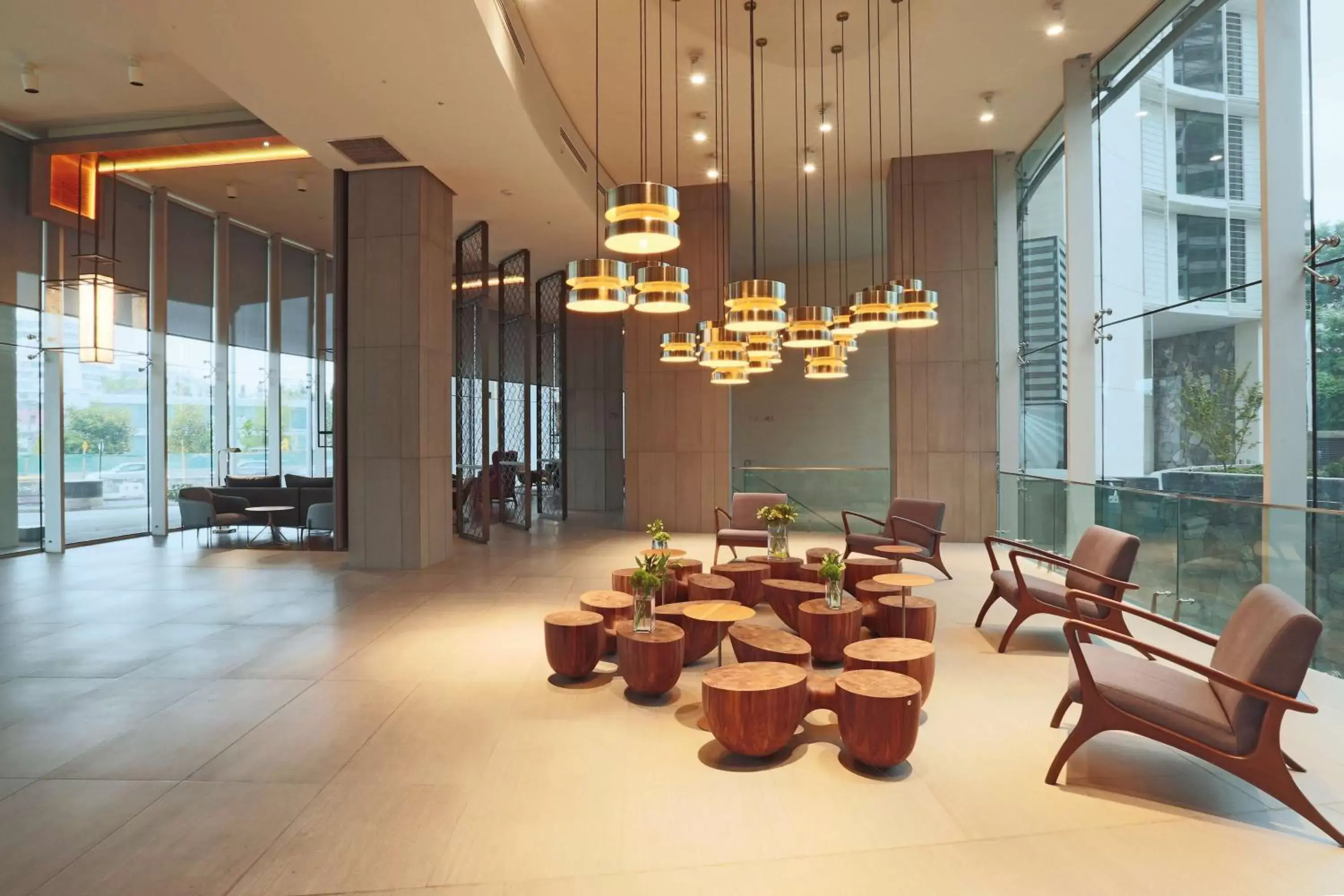 Lobby or reception, Lobby/Reception in DoubleTree by Hilton Santiago Kennedy, Chile