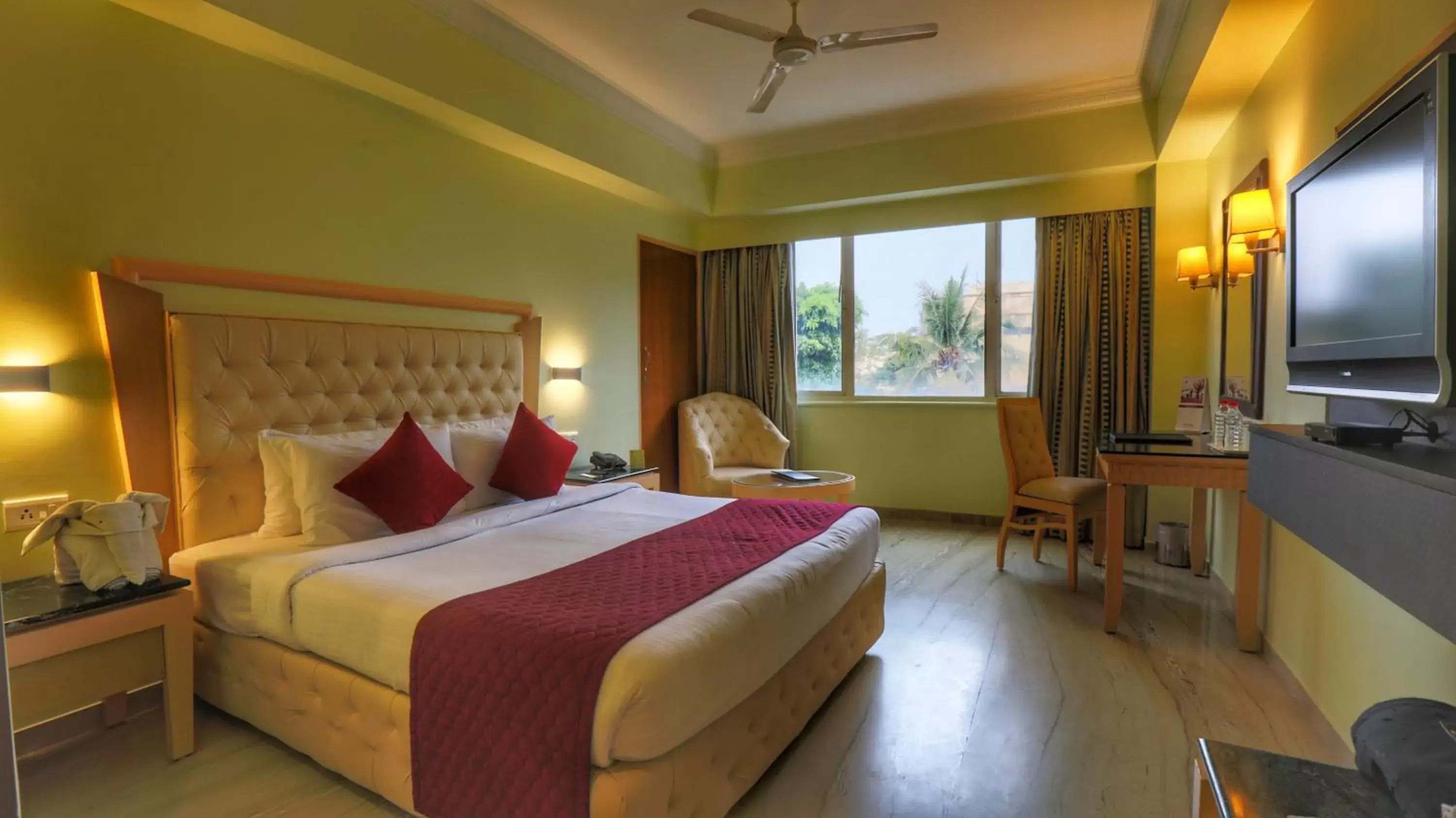 View (from property/room), Bed in Quality Inn Sabari