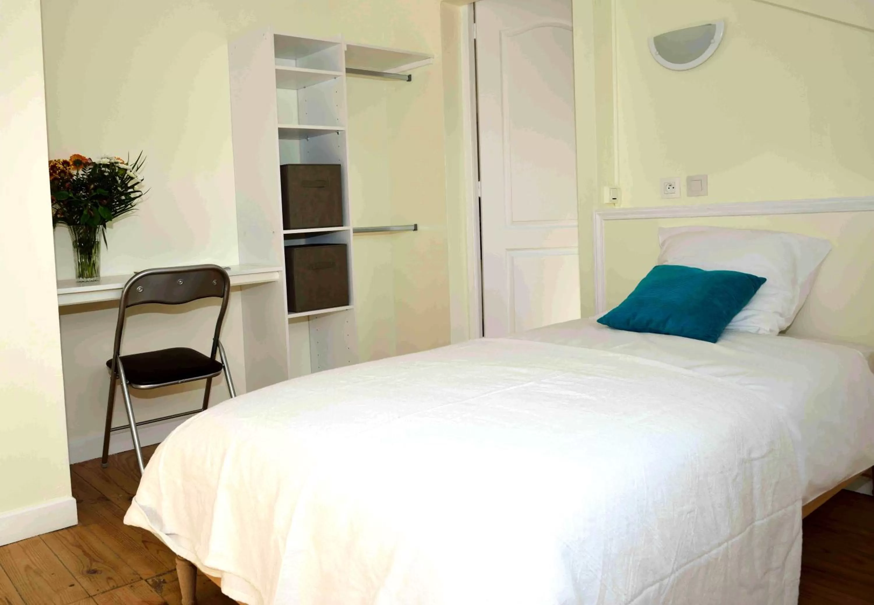 Bed in Apparthotel Douai Gare