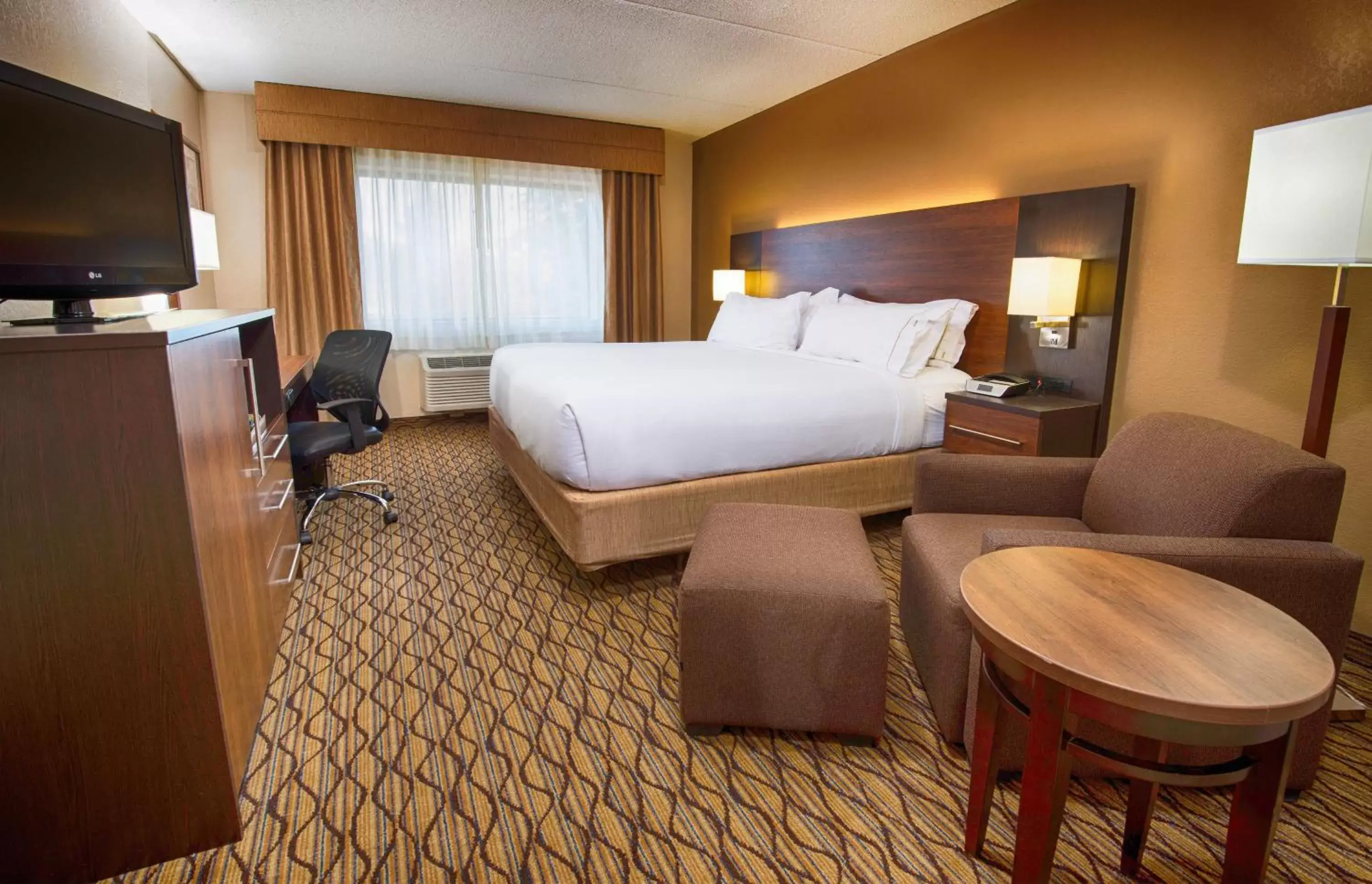 Photo of the whole room in Holiday Inn Express Grand Canyon, an IHG Hotel