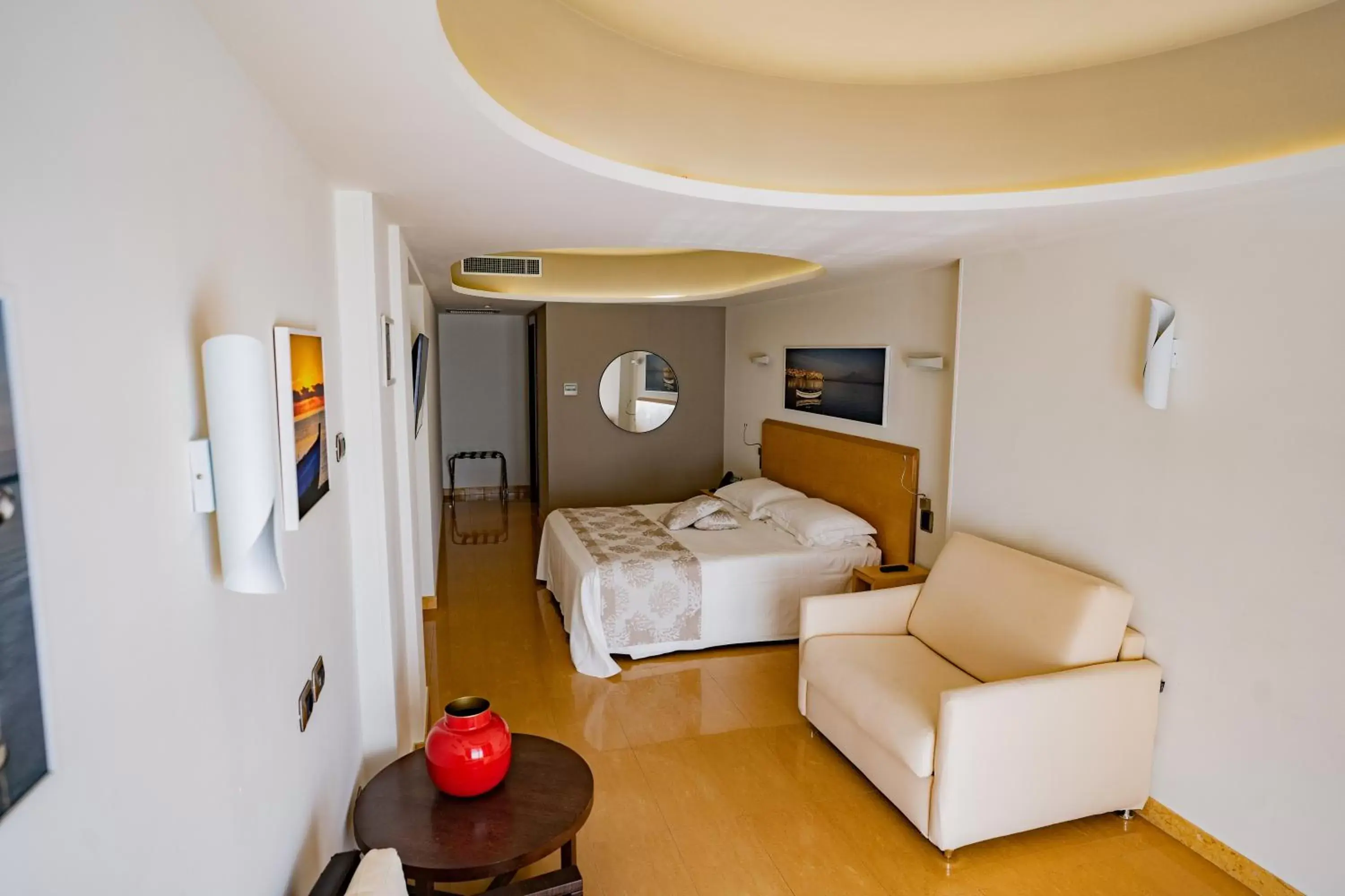 Bed, Seating Area in Taormina Panoramic Hotel