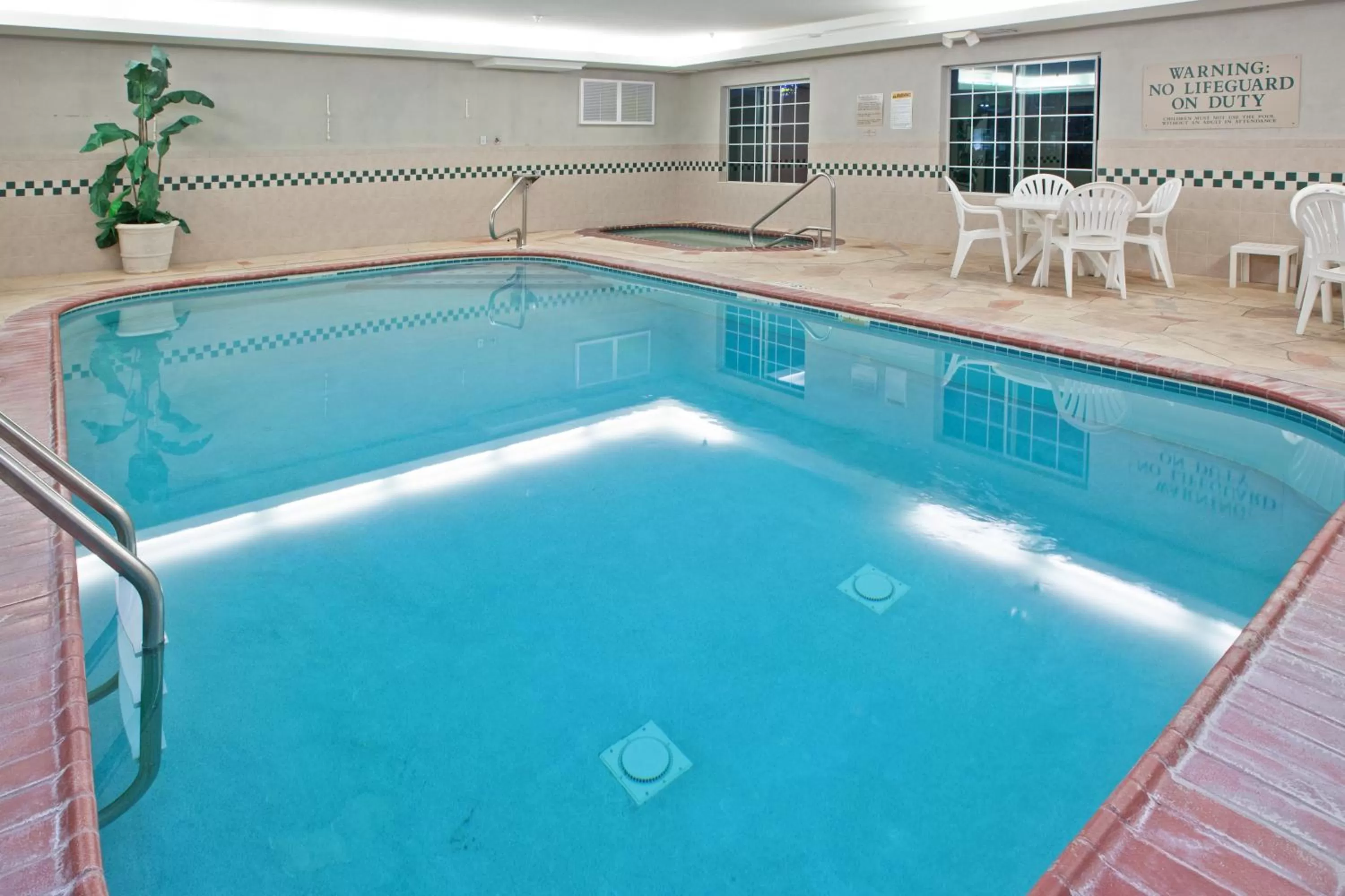 Swimming pool in Country Inn & Suites by Radisson, Michigan City, IN