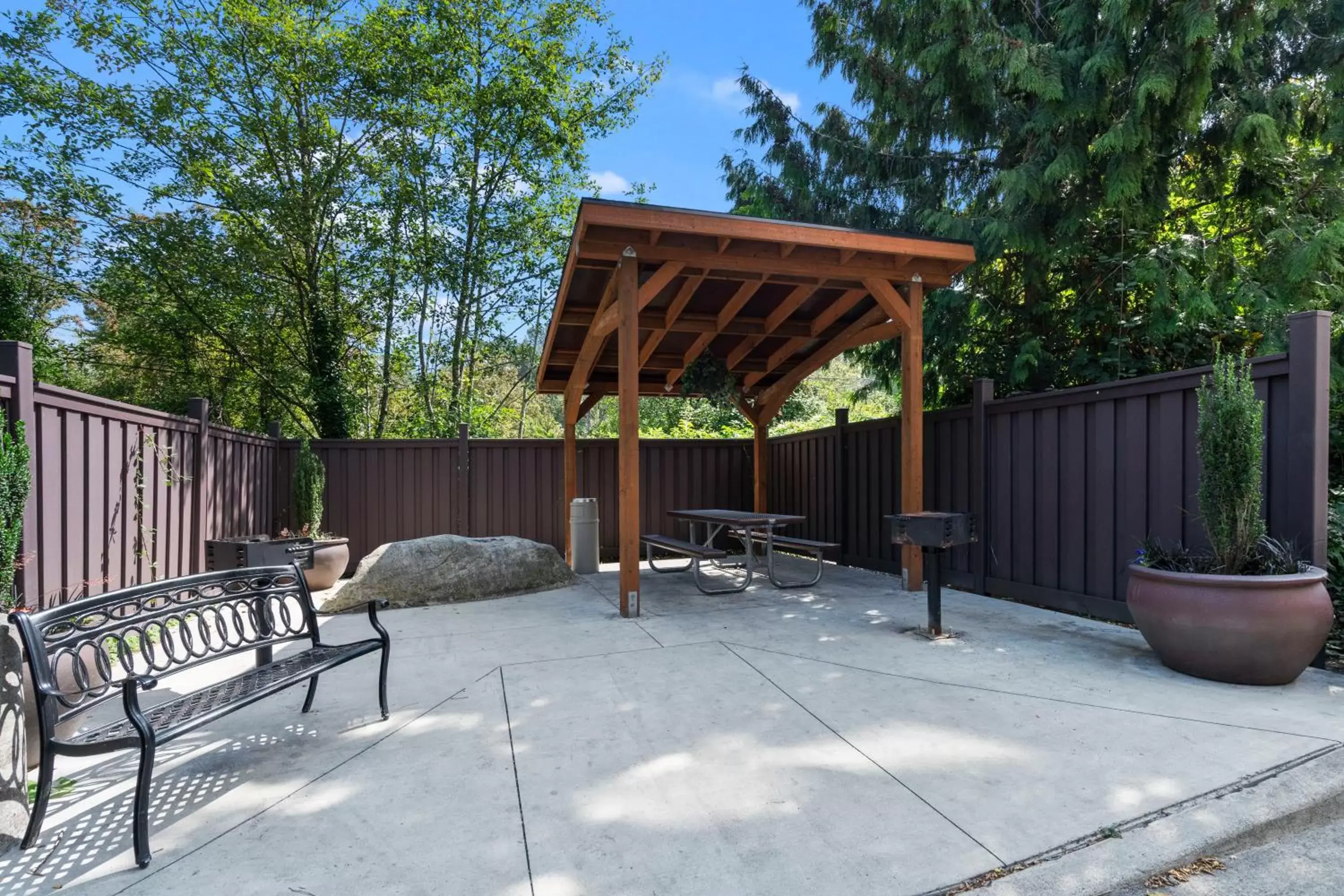 Patio in Extended Stay America Premier Suites - Seattle - Bellevue - Downtown