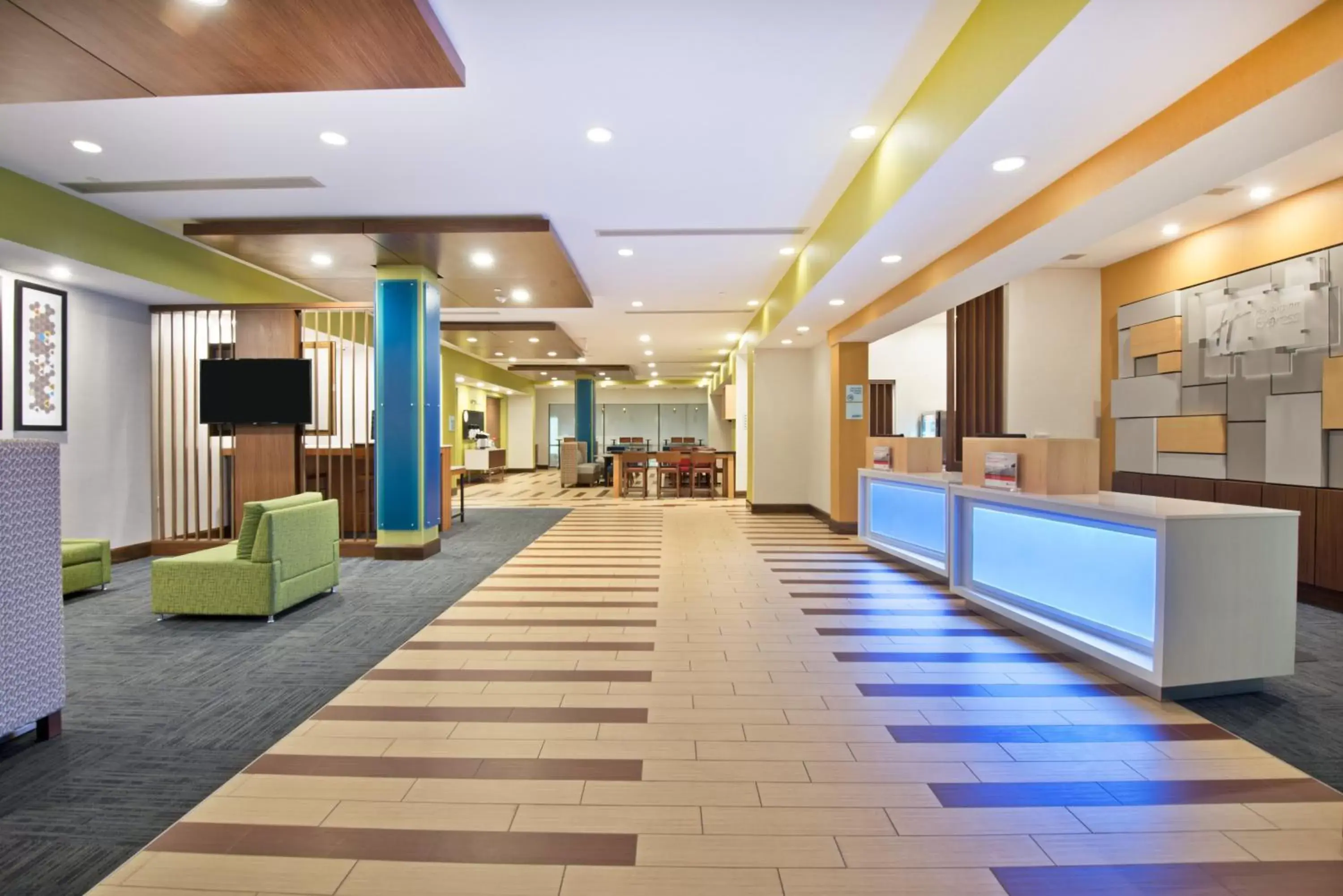 Property building, Lobby/Reception in Holiday Inn Express & Suites Uniontown, an IHG Hotel