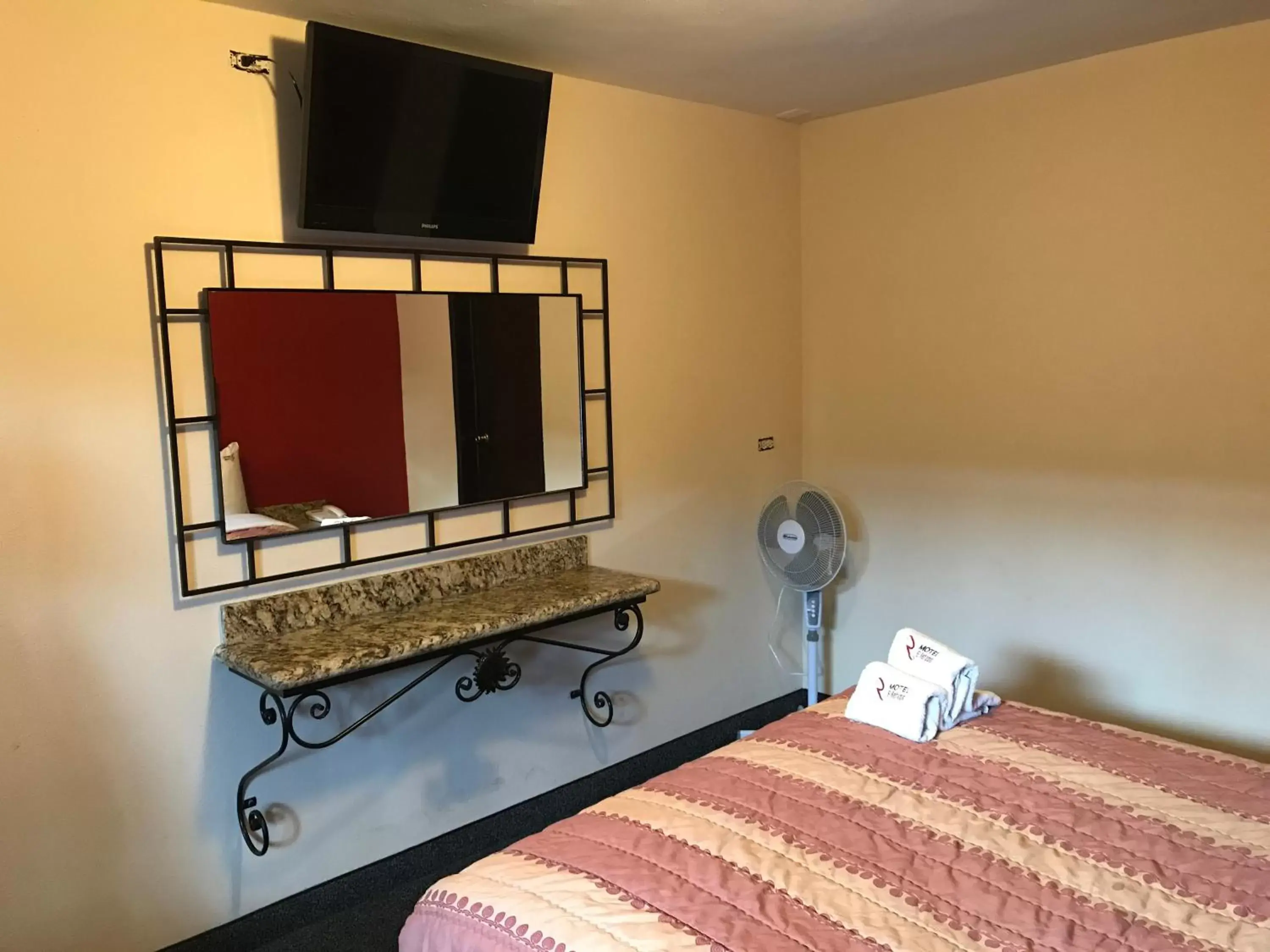 Single Room in Motel El Refugio Single Room in Motel El Refugio