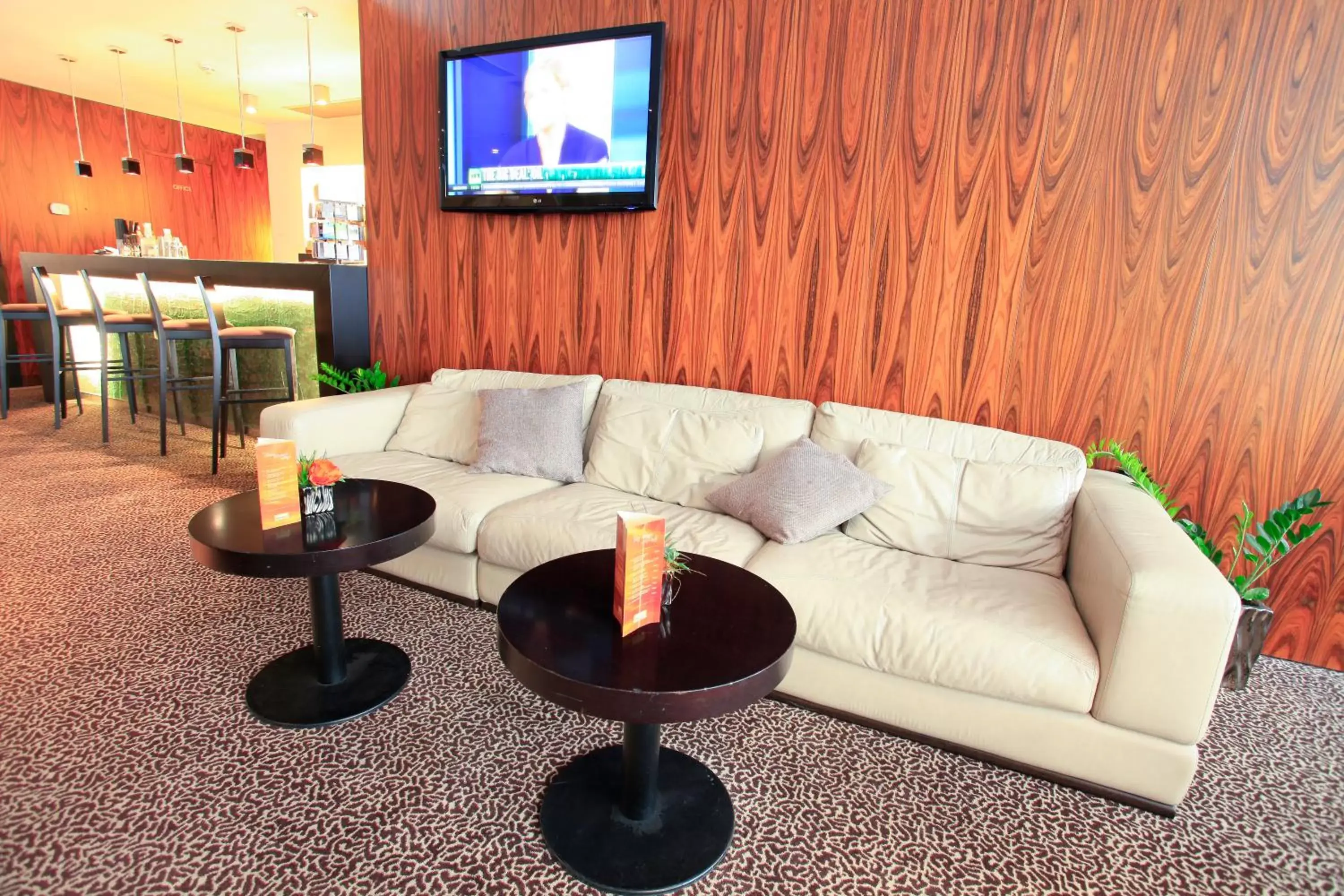 Lobby or reception, Seating Area in Hotel Avance