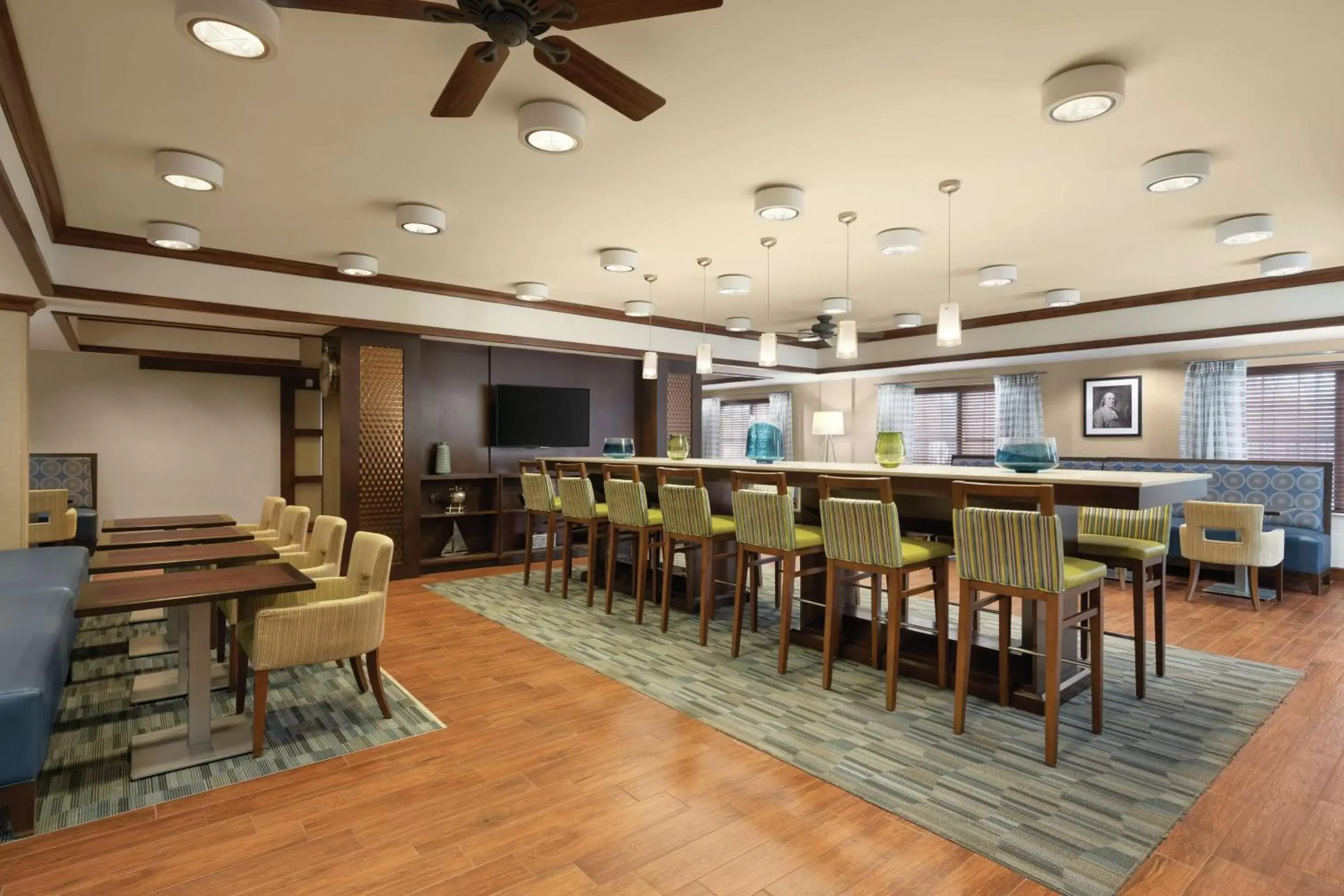 Lobby or reception, Restaurant/Places to Eat in Hampton Inn Franklin