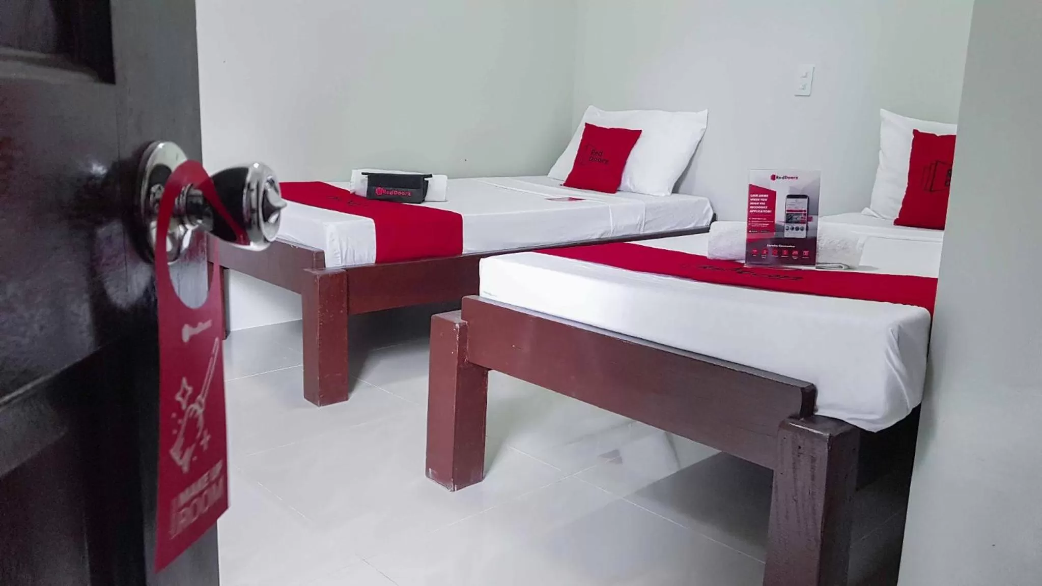 Bedroom, Bed in RedDoorz @ VP Inting Street