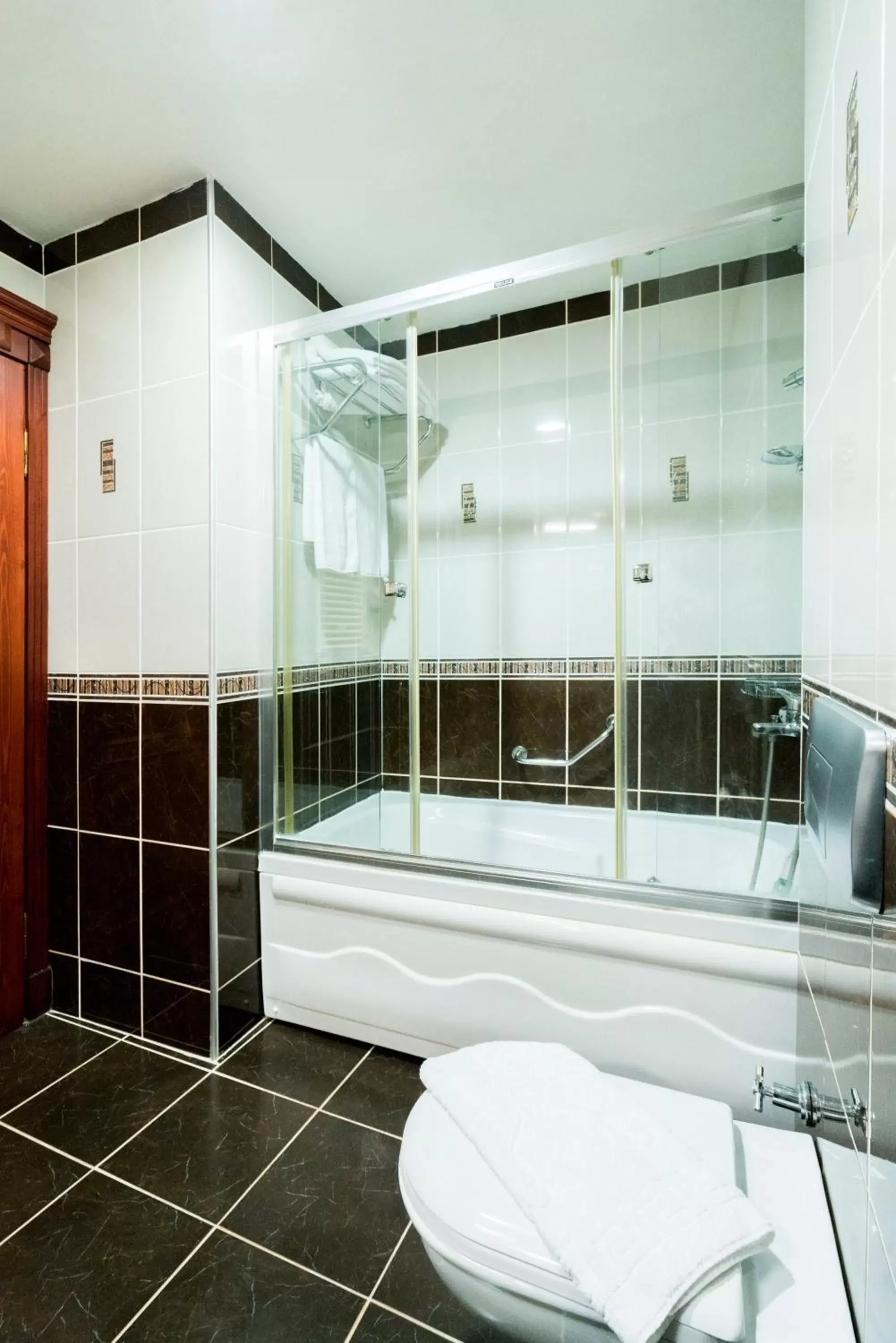 Bathroom in Atam Suites