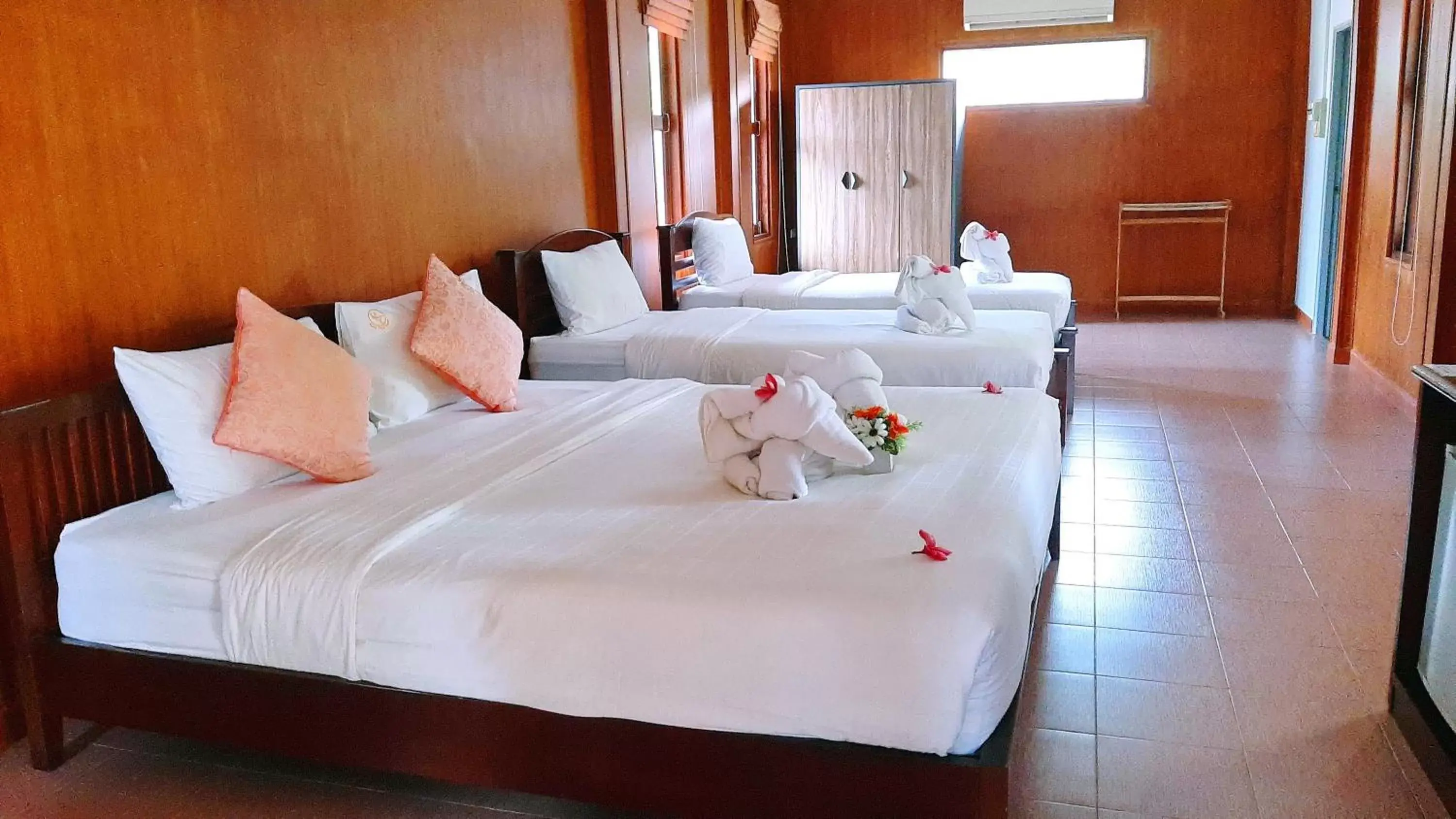 Bed in Doo Dee Boutique Resort by Swiss Chalet